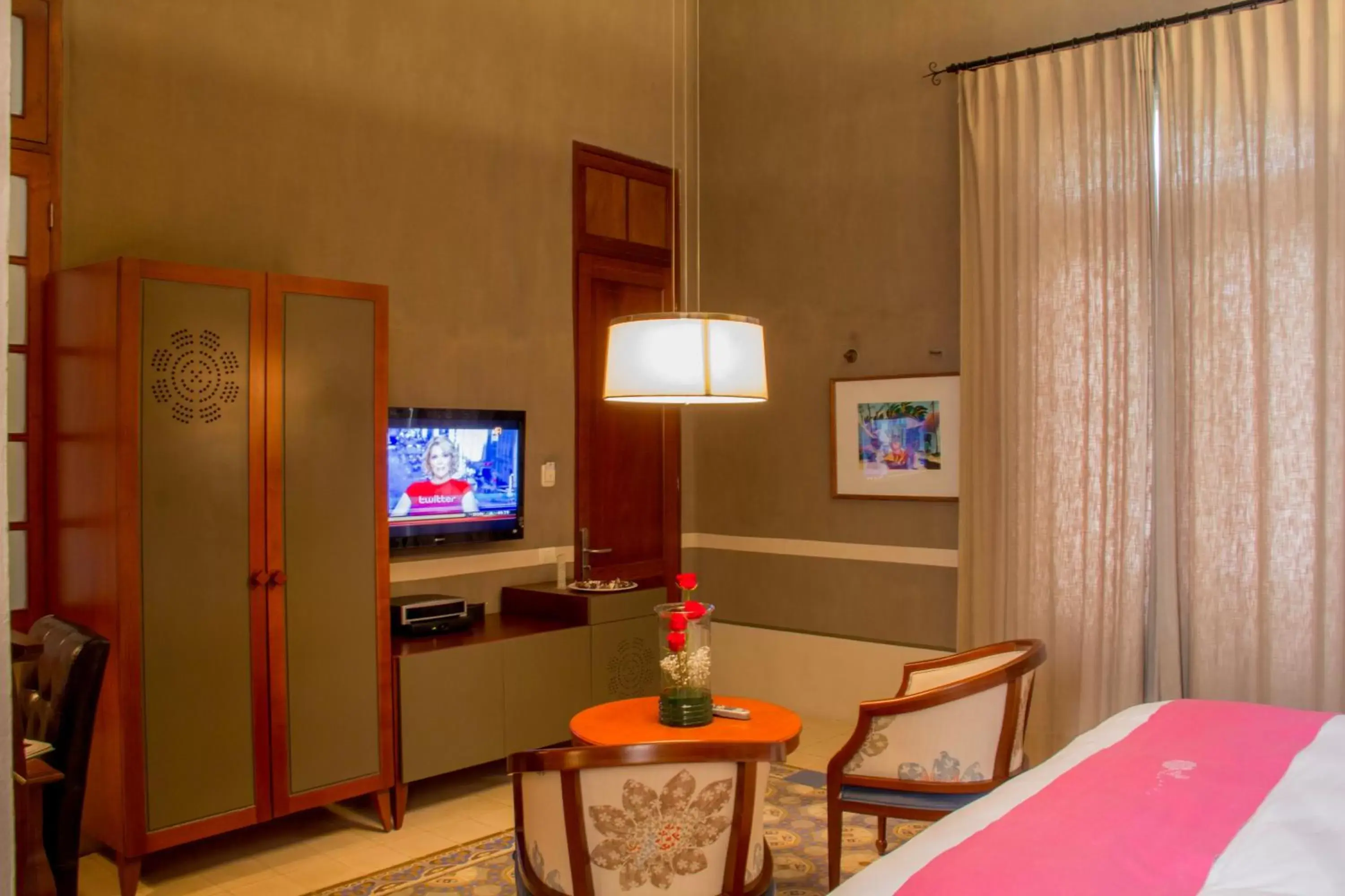 Decorative detail, TV/Entertainment Center in Rosas & Xocolate Boutique Hotel and Spa Merida, a Member of Design Hotels