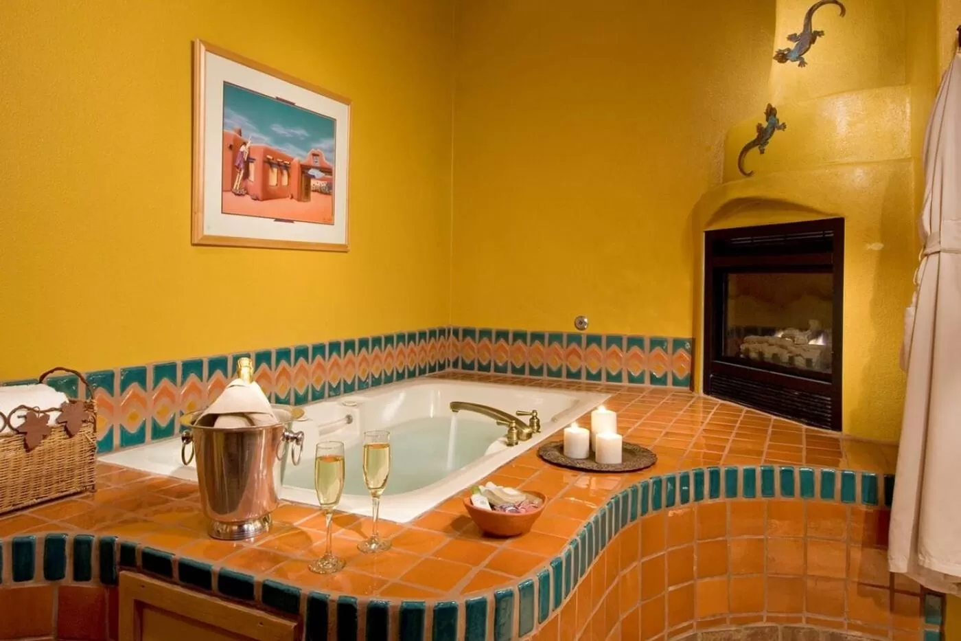 Bathroom in Adobe and Pines Inn Bed and Breakfast