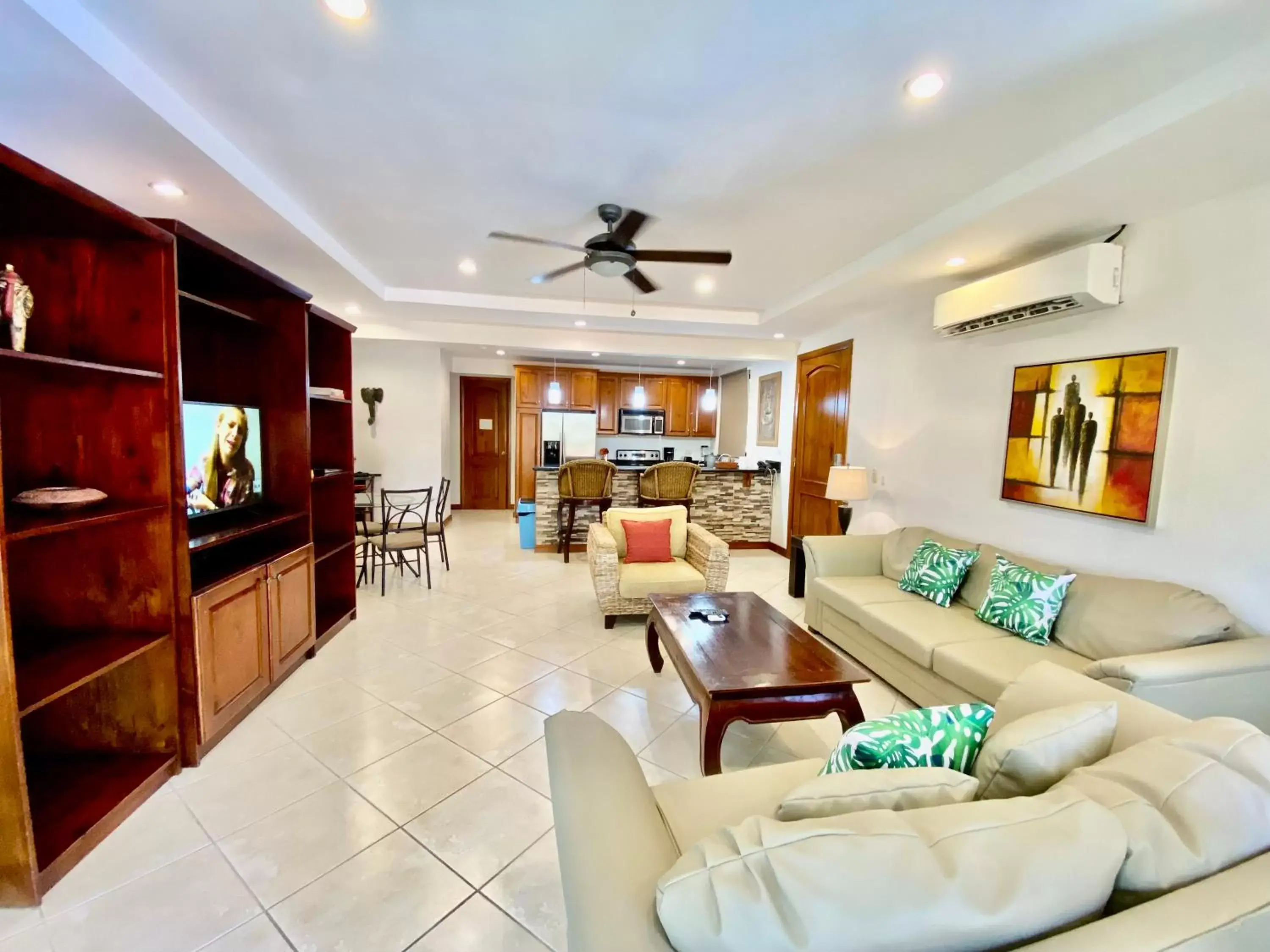 Living room, Seating Area in Monte Carlo Luxury Condominiums