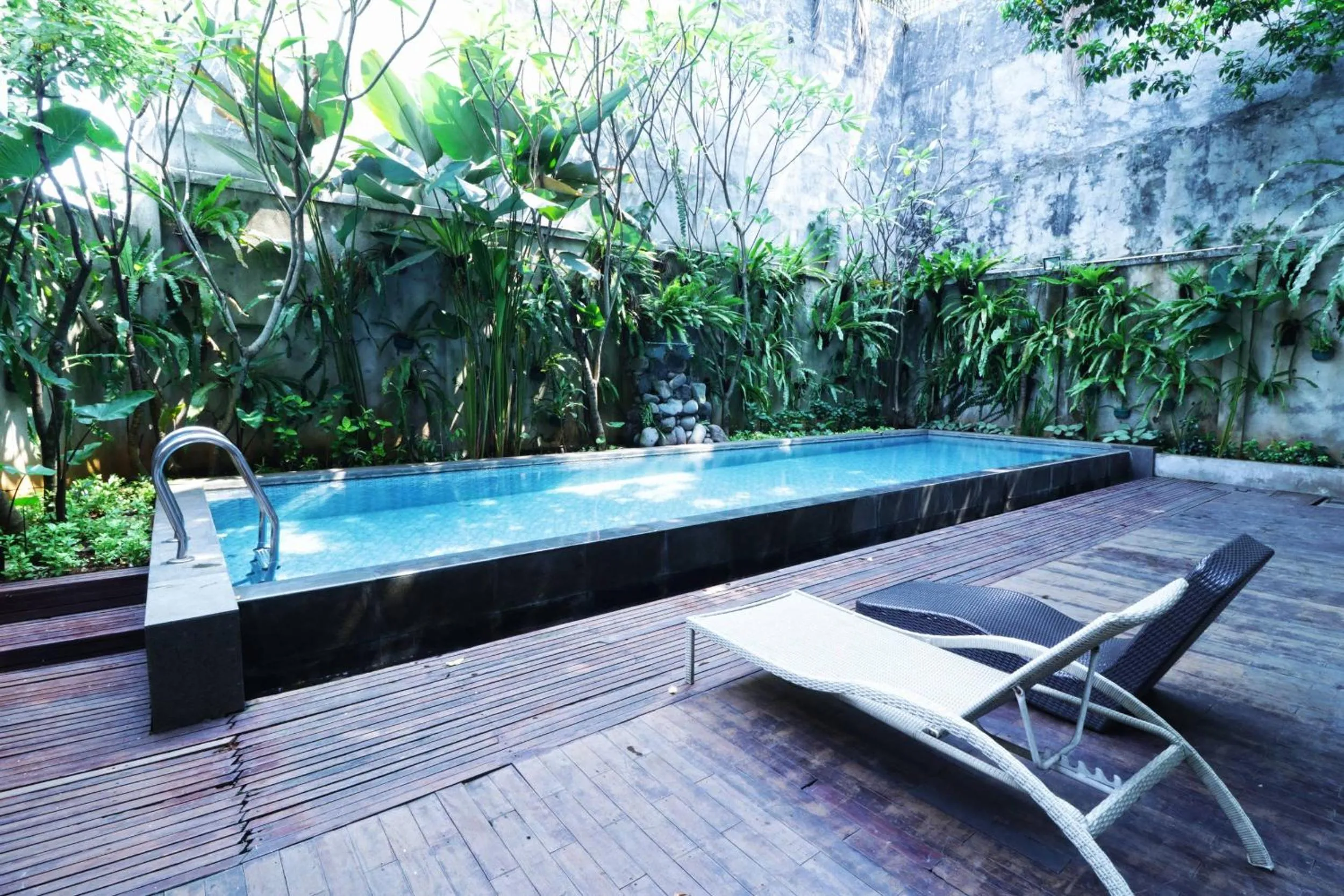 Swimming pool in Pejaten Valley Residence