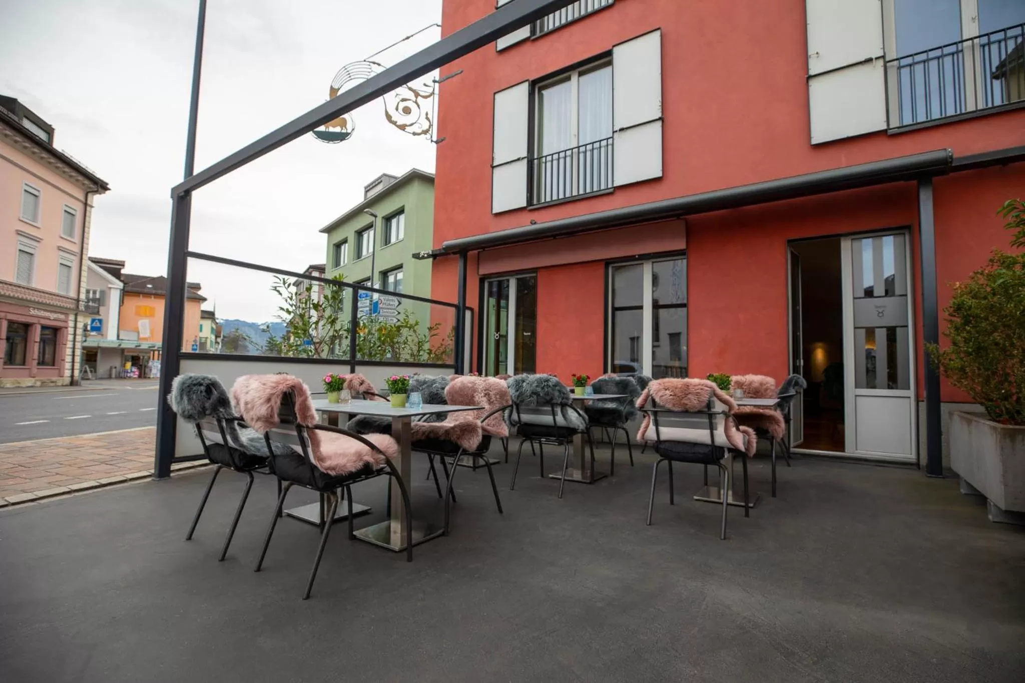 Patio in Boutique Hotel OchSen Self-Check-In