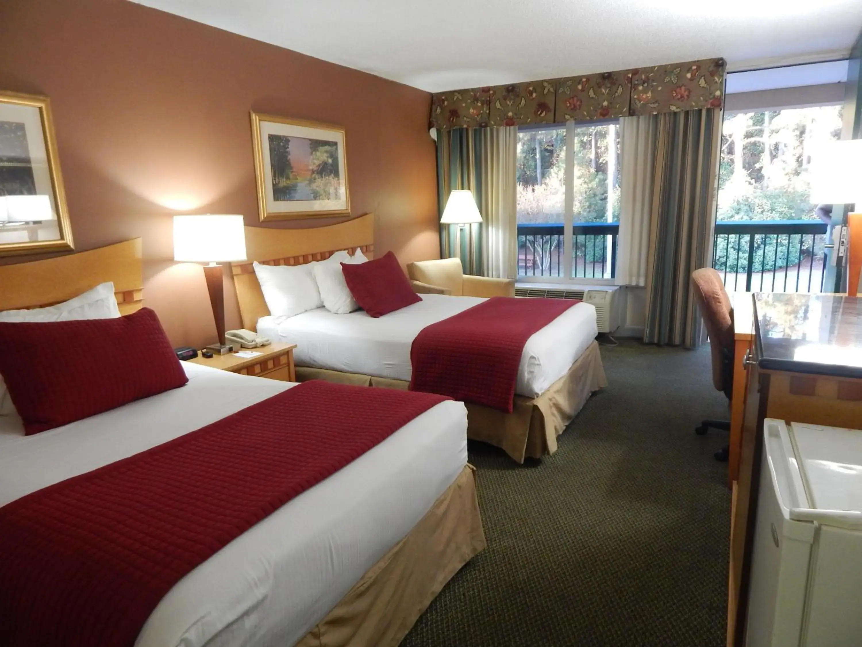 Photo of the whole room, Room Photo in Ramada by Wyndham & Suites Warner Robins