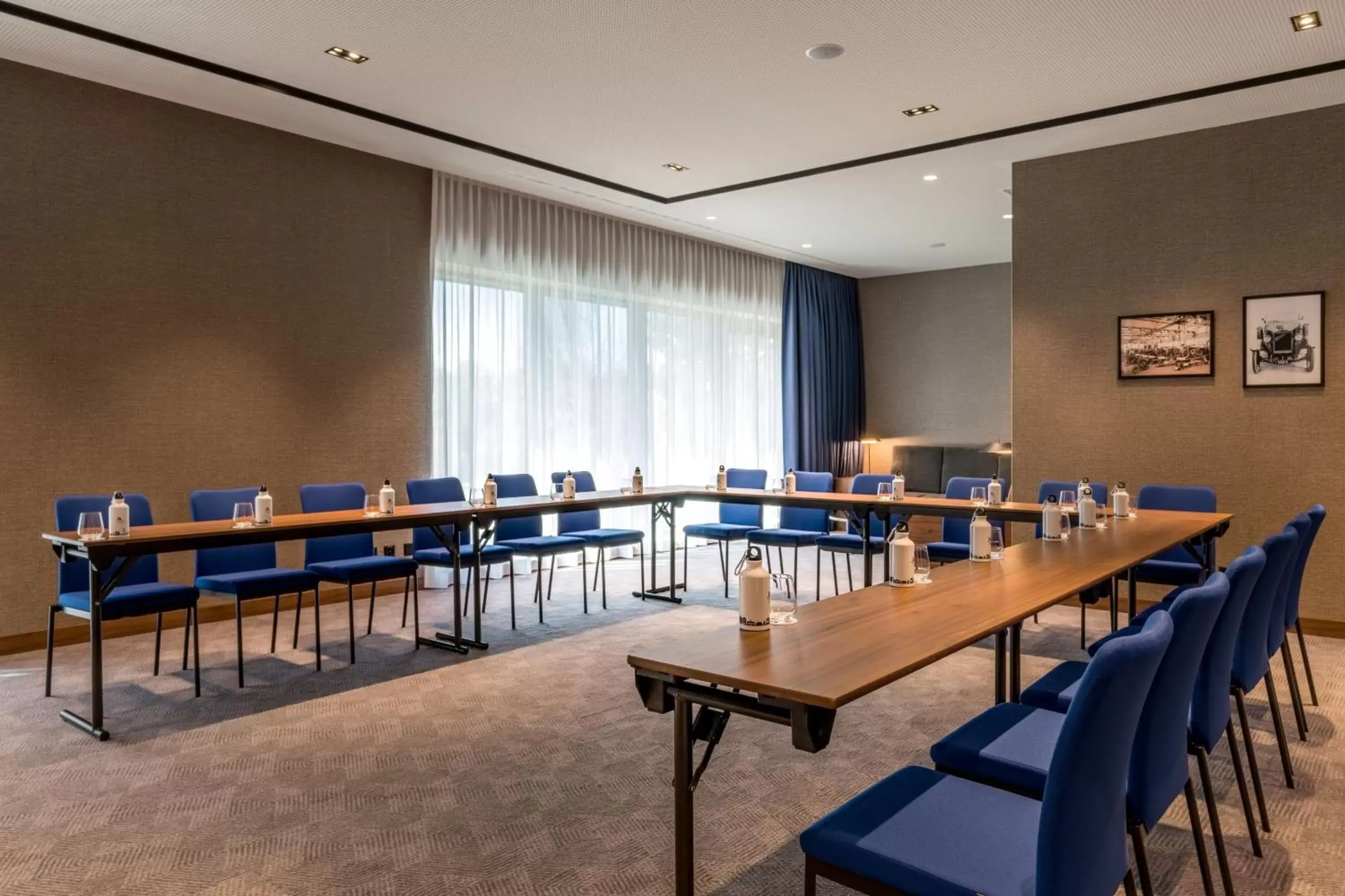 Meeting/conference room in Geneva Marriott Hotel