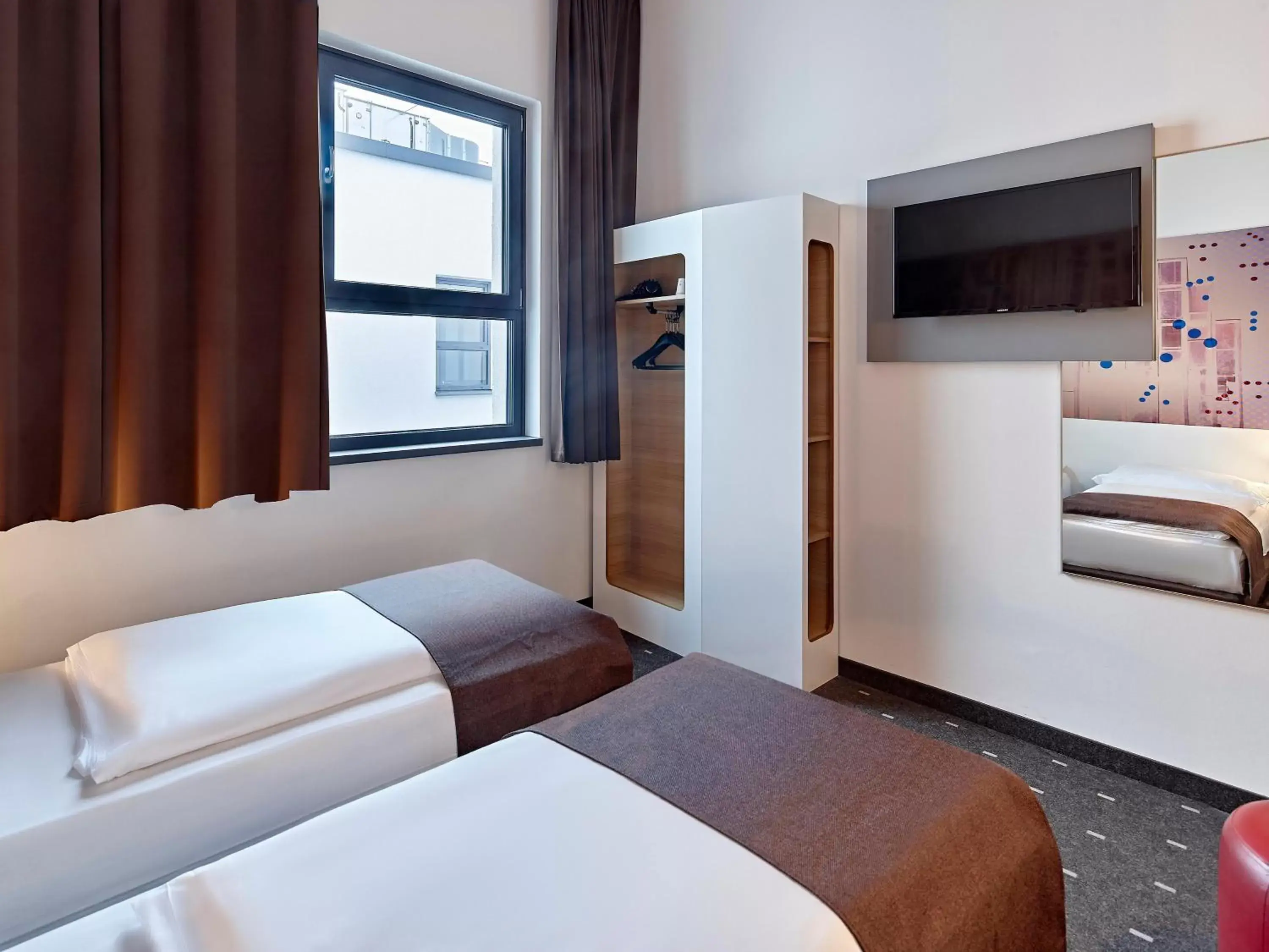 Photo of the whole room, Bed in B&B Hotel Köln-Troisdorf