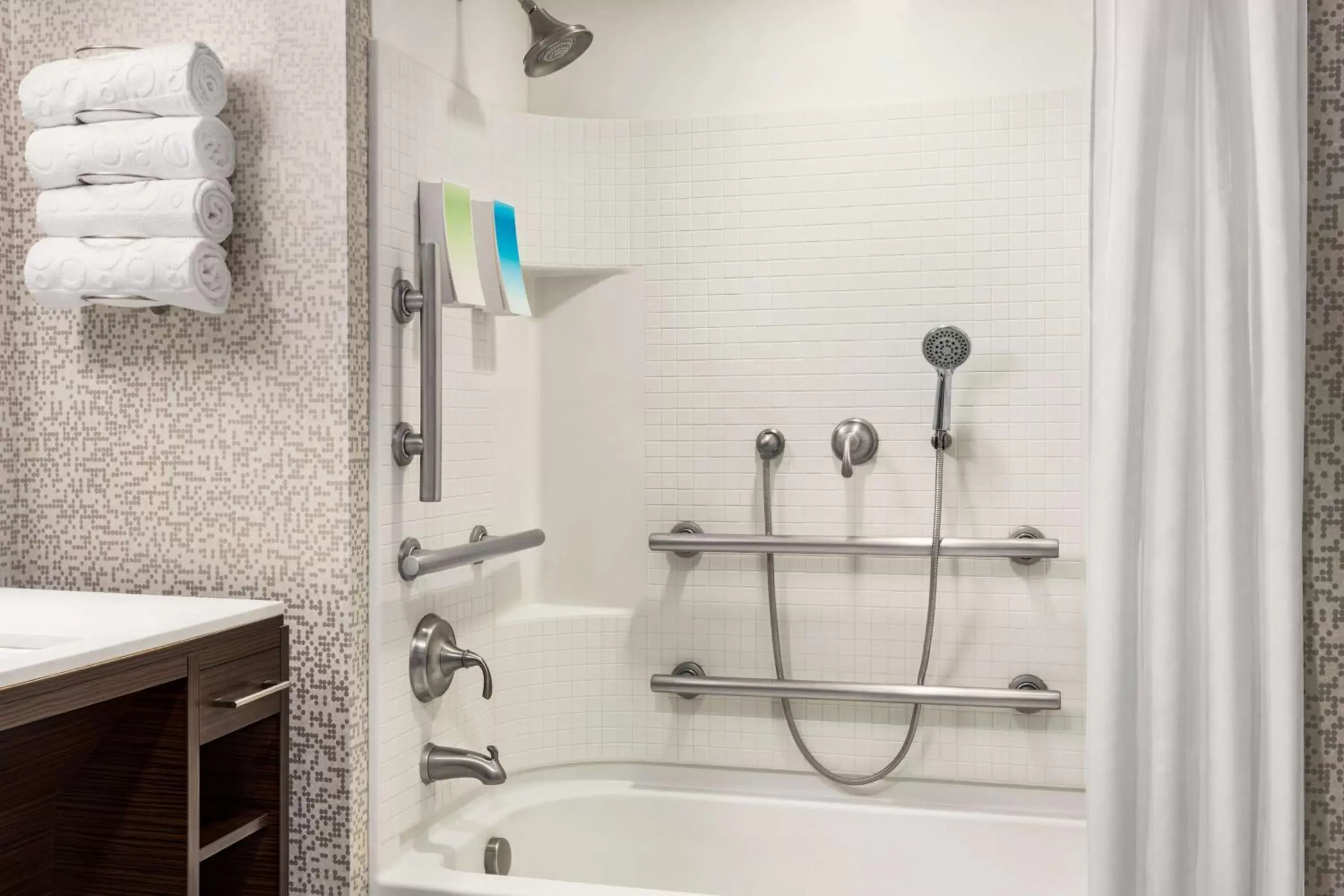 Bathroom in Home2 Suites by Hilton Salt Lake City/Layton