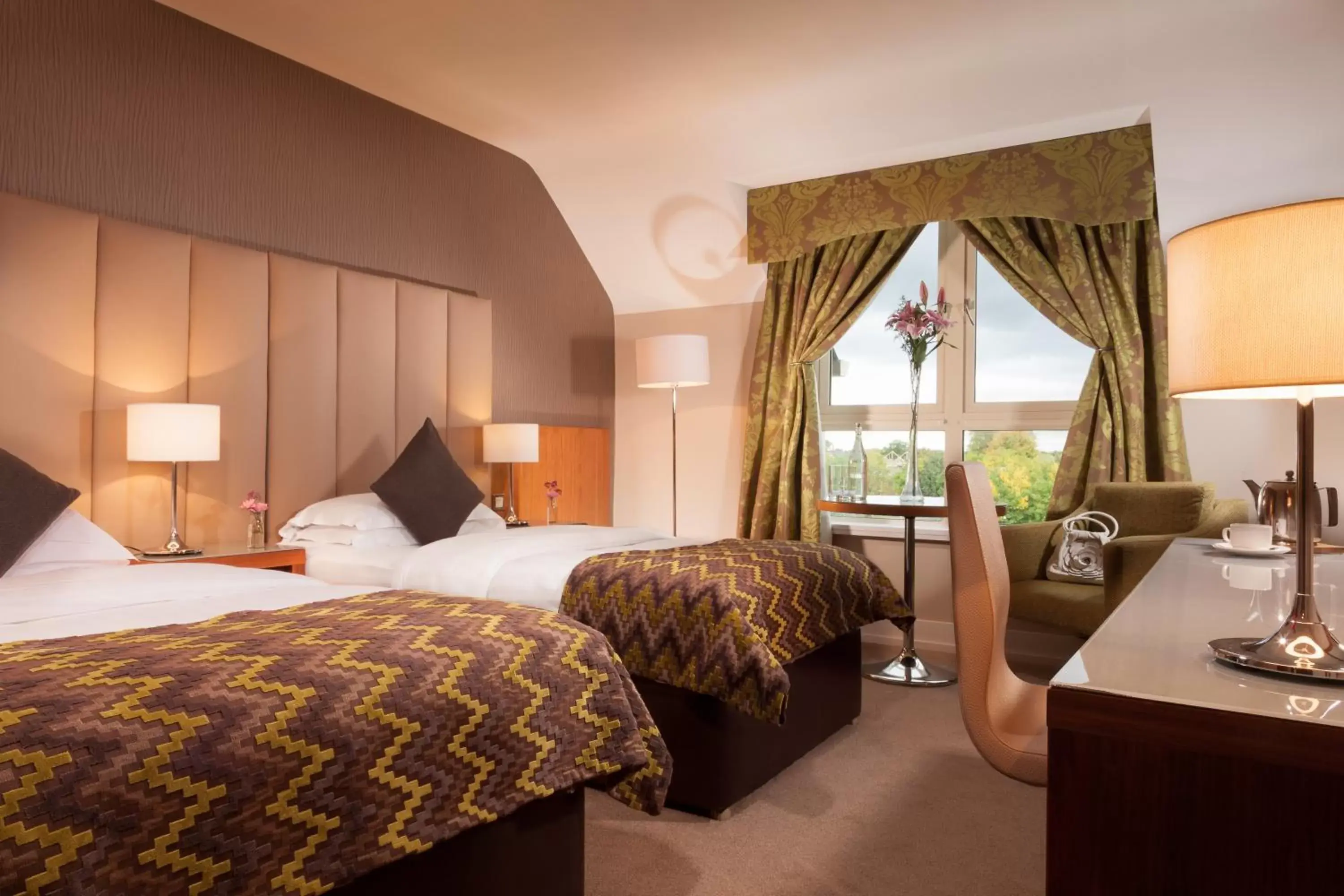 Bedroom, Bed in Castleknock Hotel