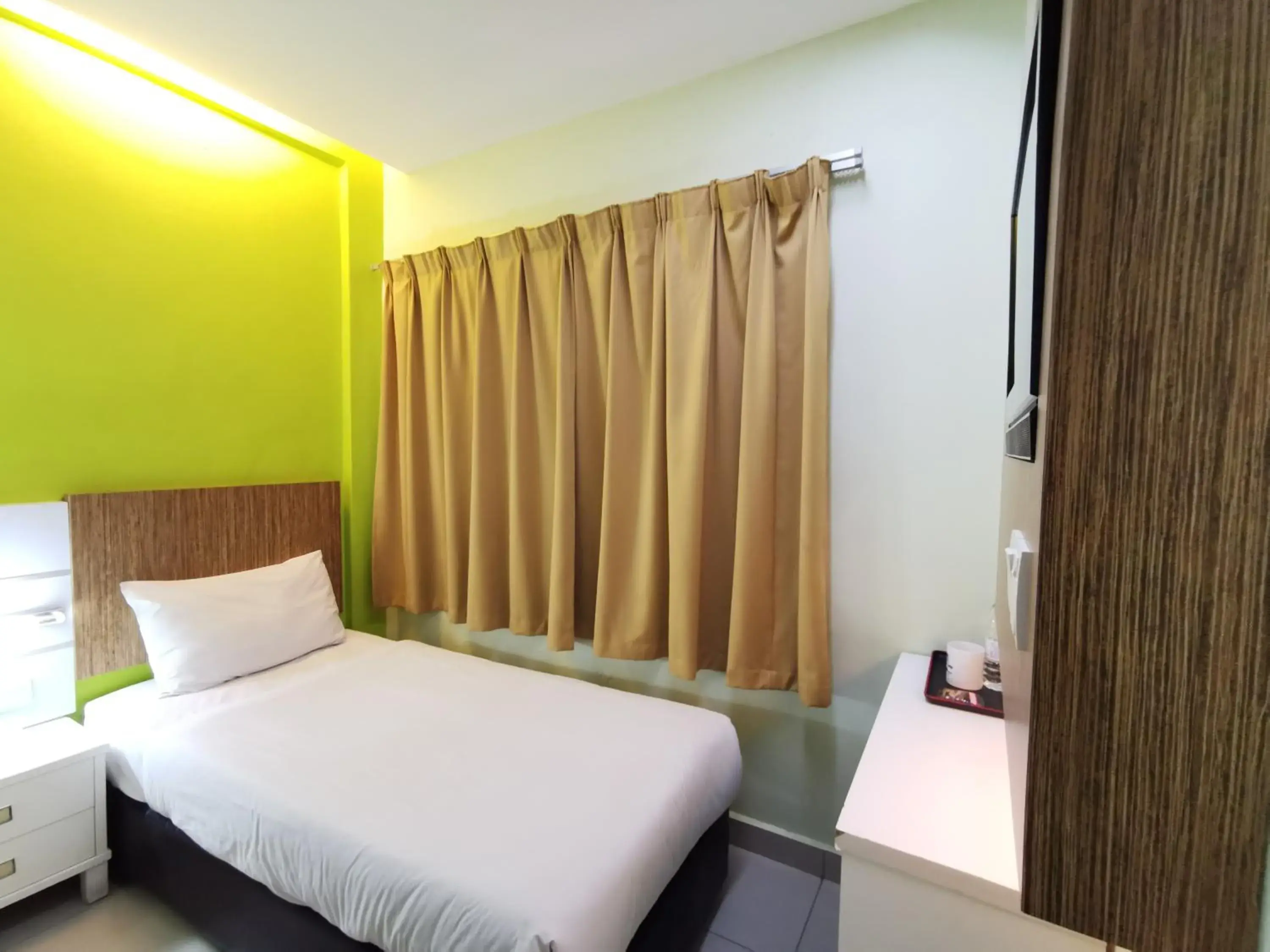 Bed in Best View Hotel Bandar Sunway