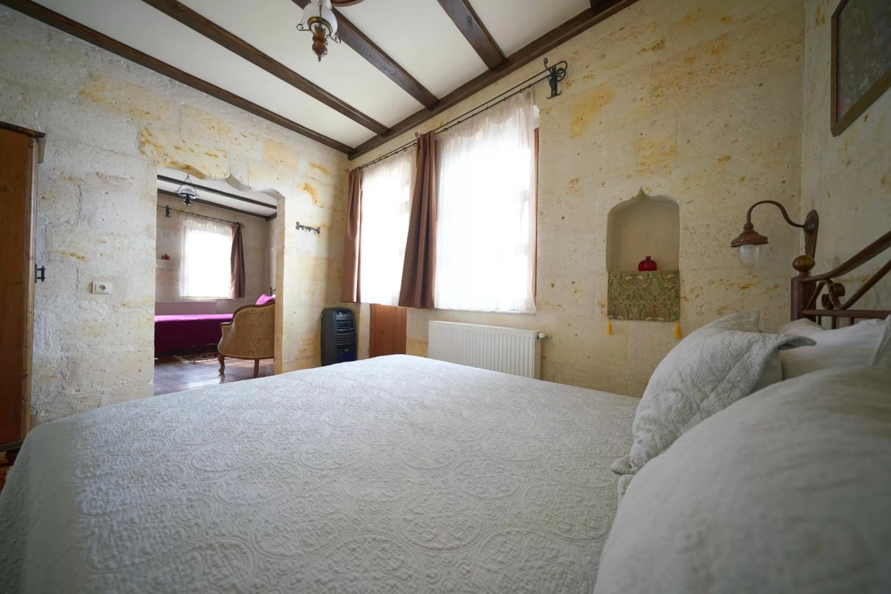 Bed in Vista Cave Hotel