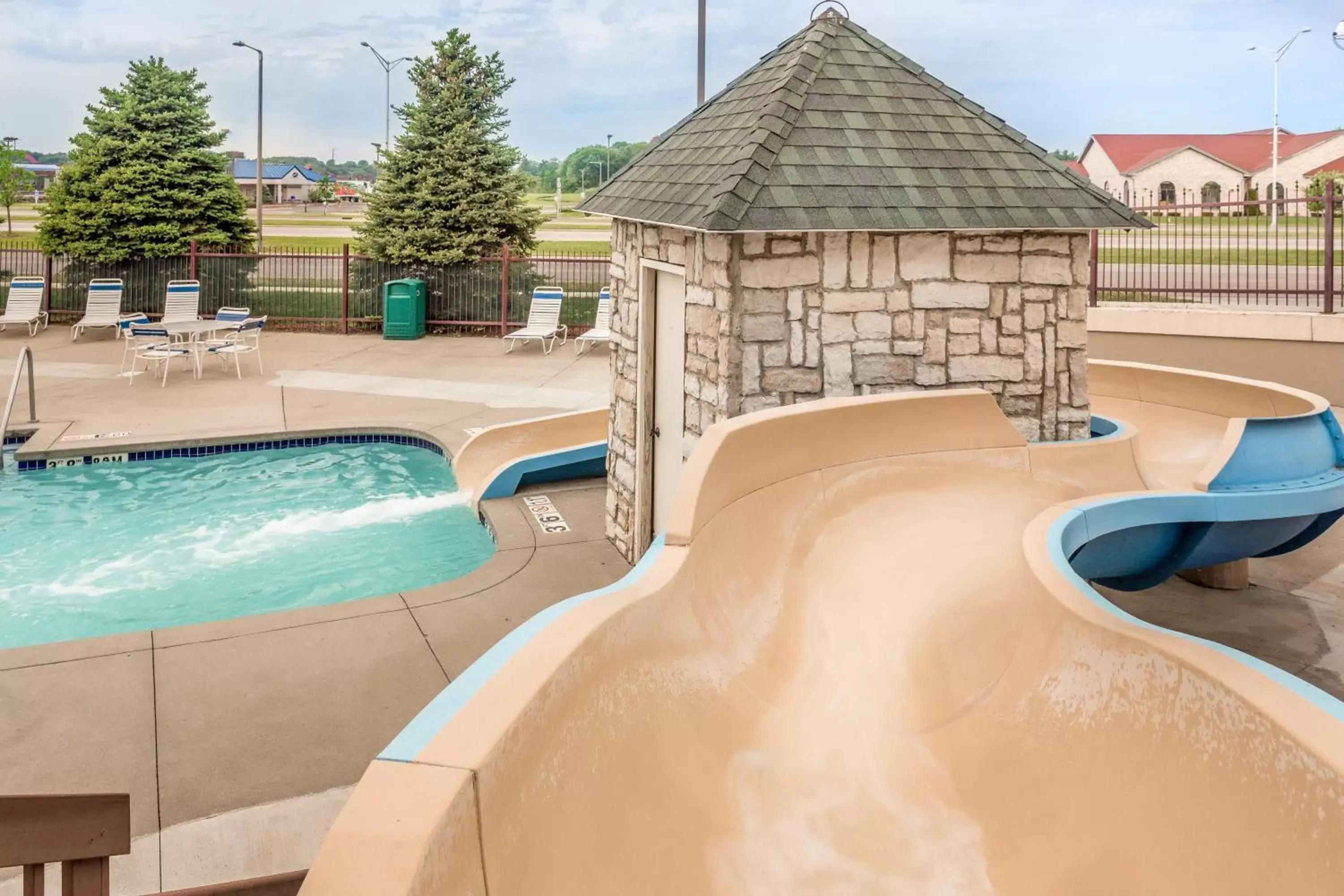 Swimming pool, Water Park in Holiday Inn Express Wisconsin Dells, an IHG Hotel