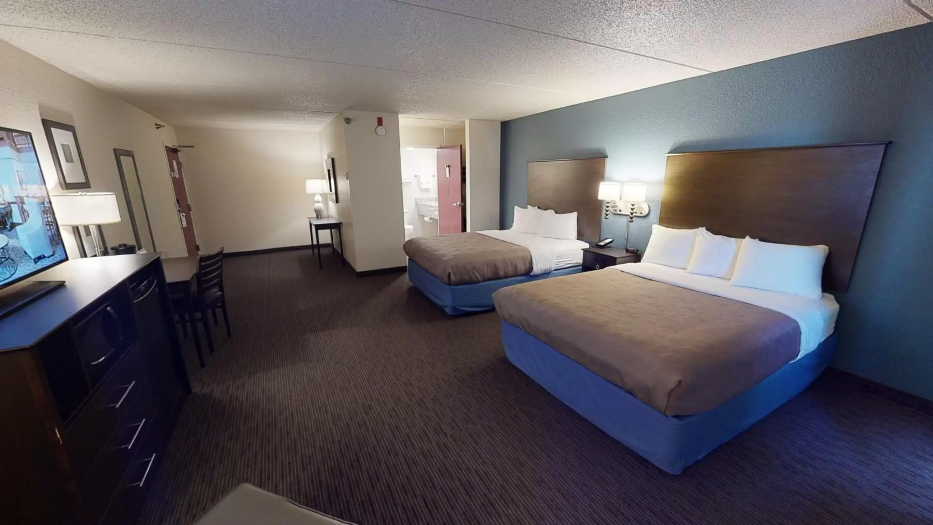 Bedroom in AmericInn by Wyndham Mounds View Minneapolis