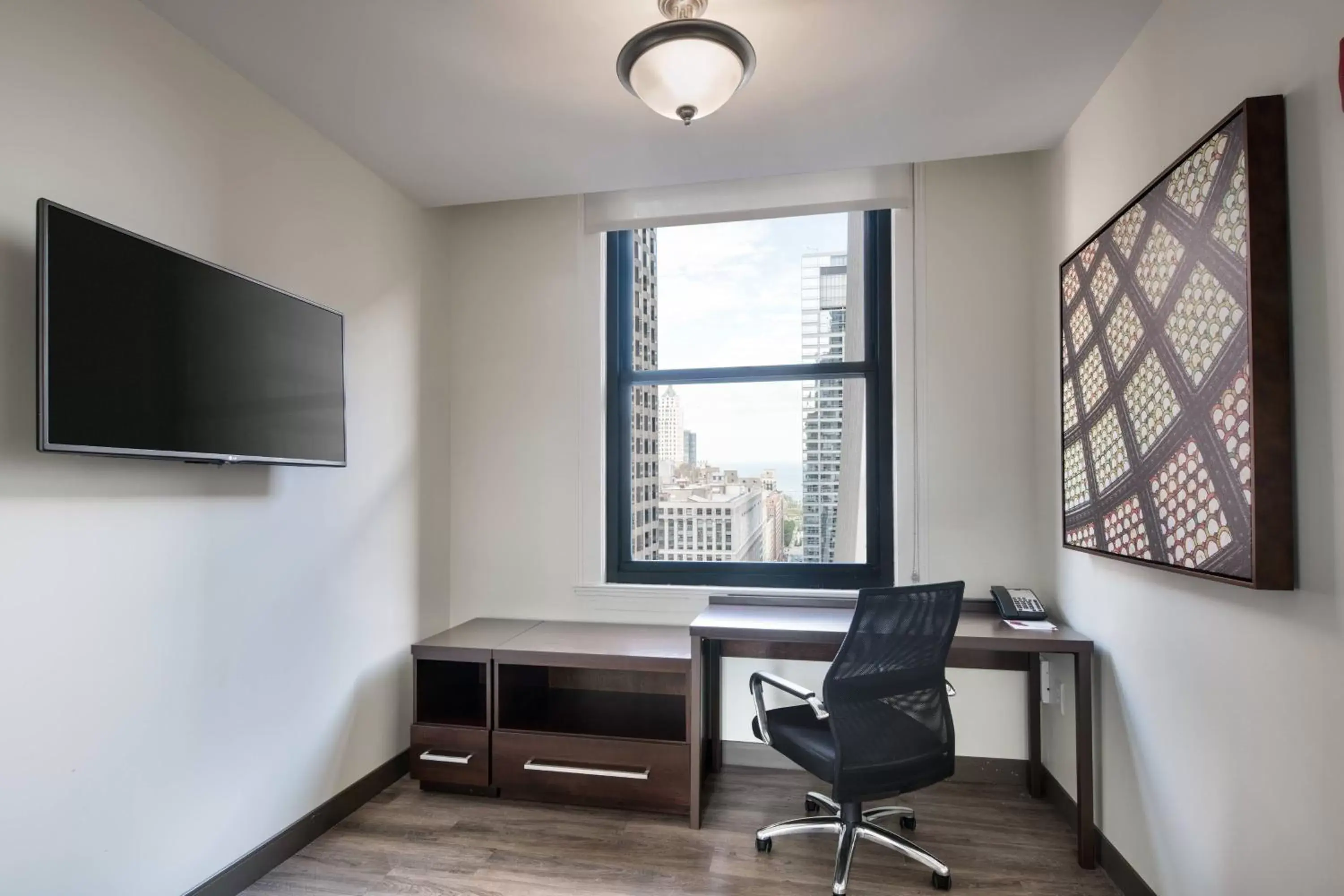 Bedroom, Seating Area in Residence Inn by Marriott Chicago Downtown/Loop