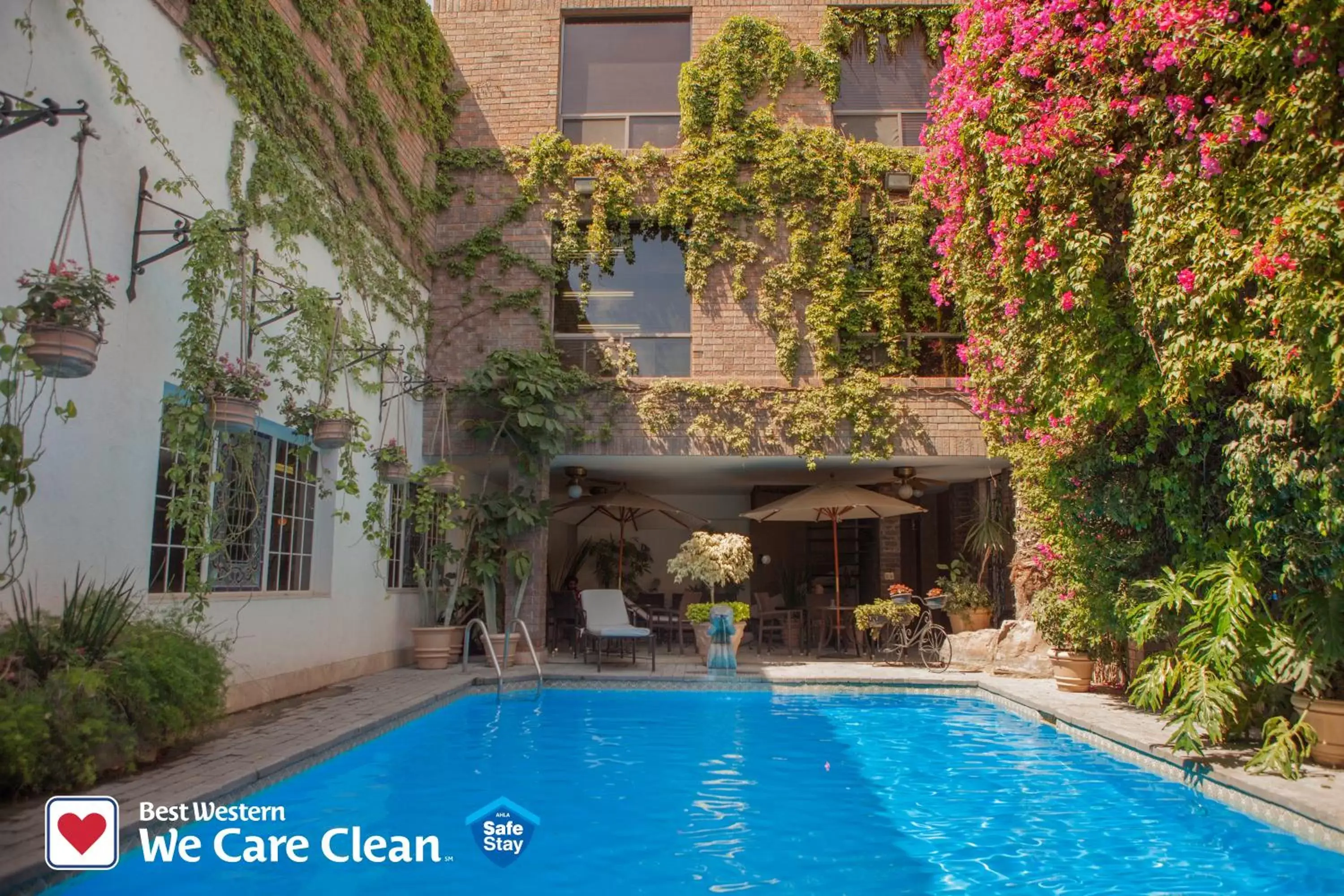 Swimming Pool in Best Western Posada Del Rio