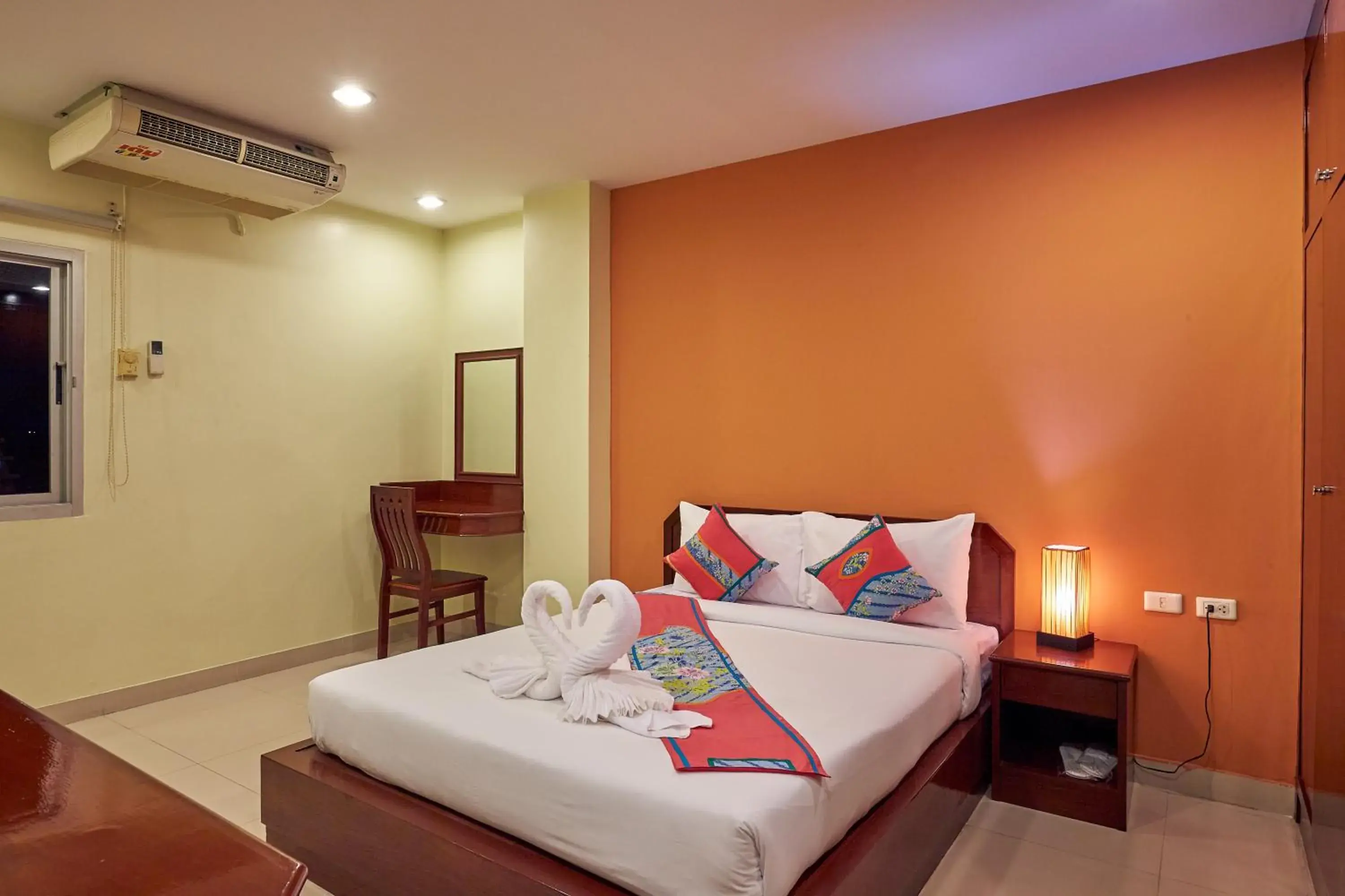 Bedroom, Bed in Sivalai Place