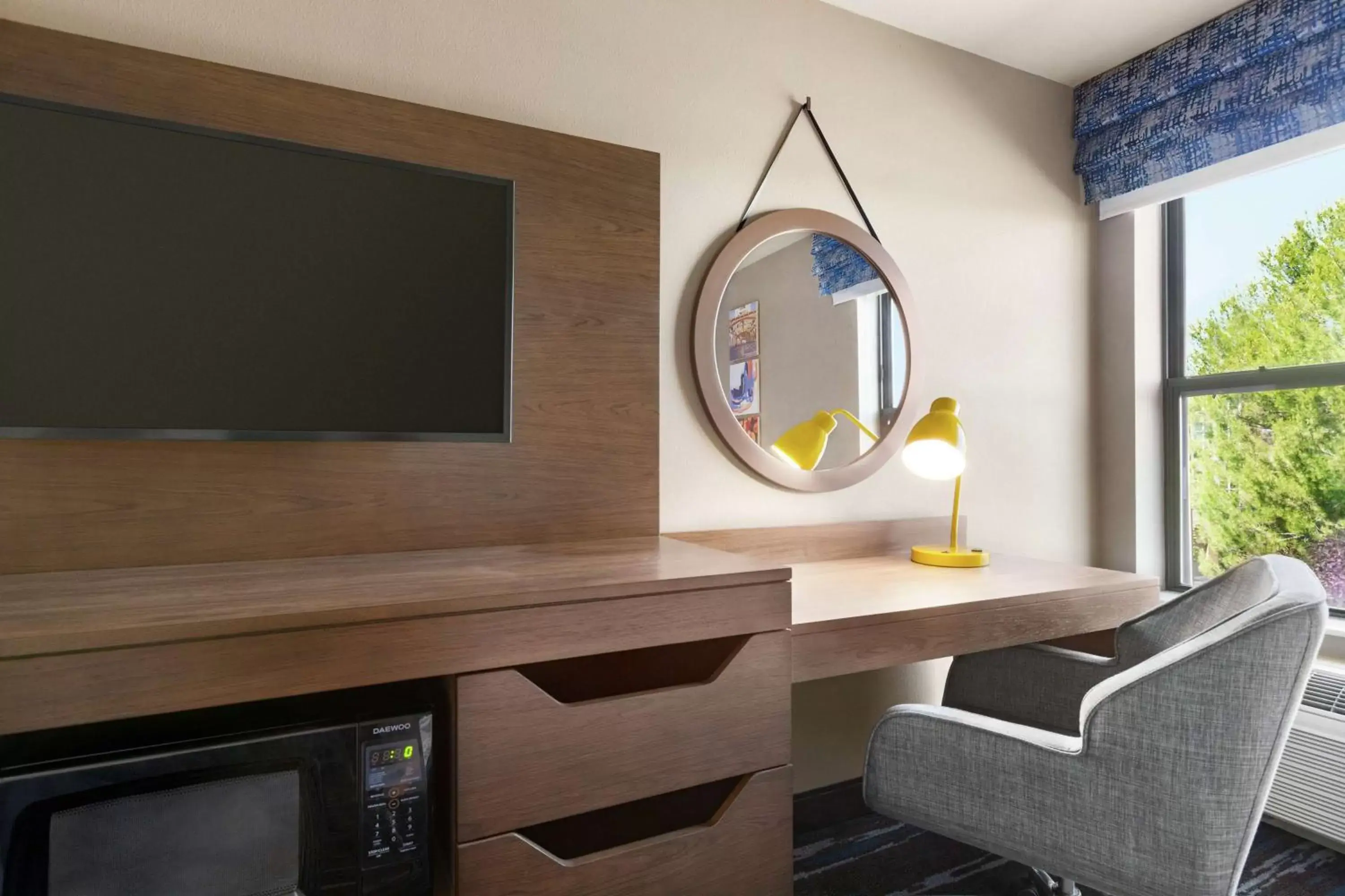 Bedroom in Hampton Inn Sacramento/Rancho Cordova Bedroom in Hampton Inn Sacramento/Rancho Cordova