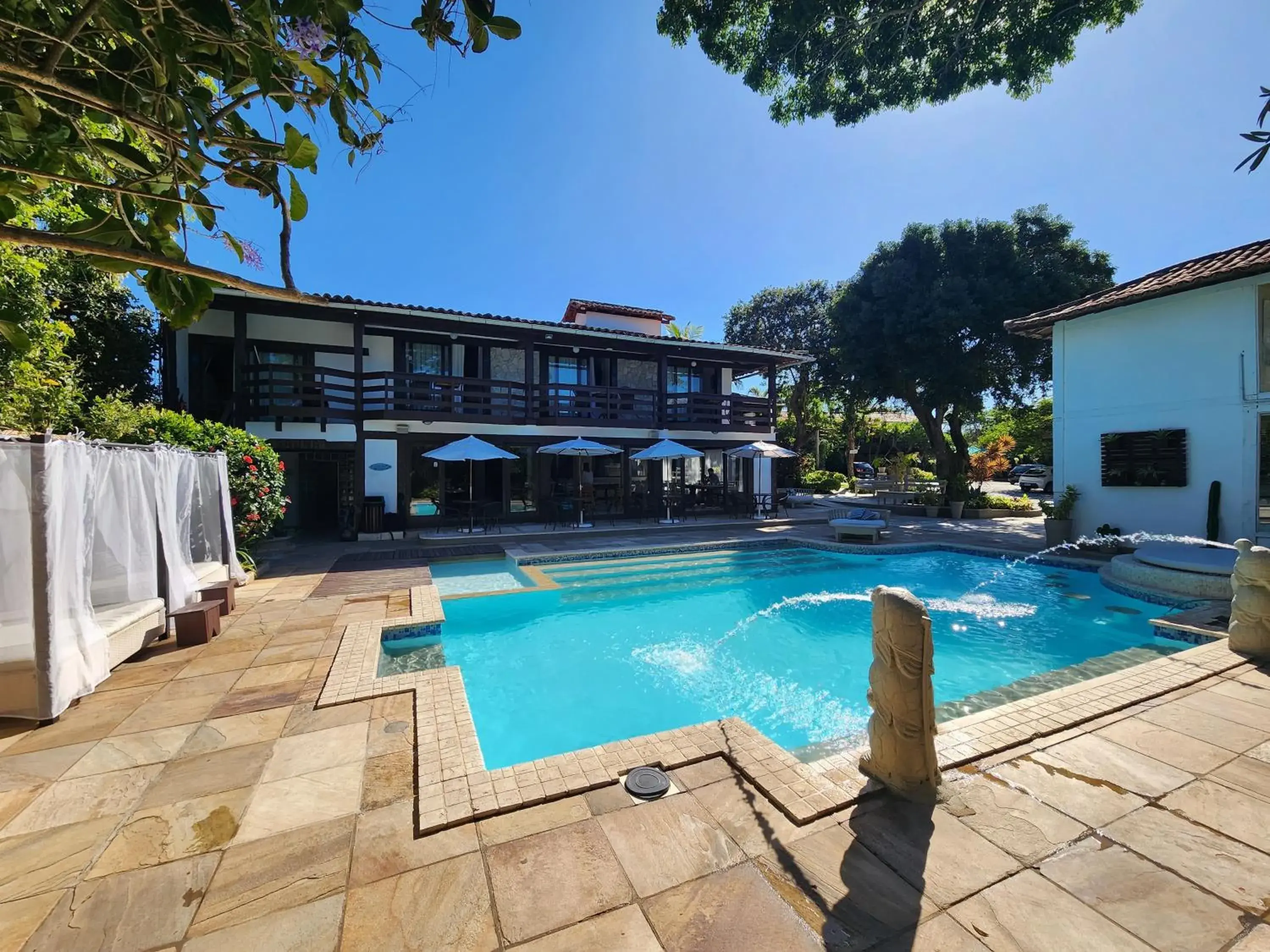 Swimming Pool in Pousada Blue Marlin