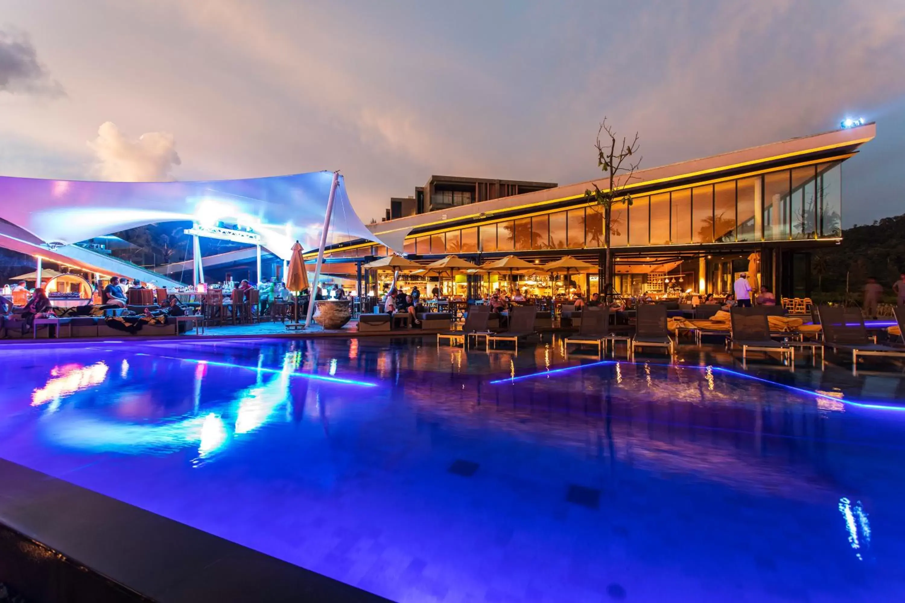 Restaurant/places to eat, Swimming Pool in La Vela Khao Lak - SHA Extra Plus