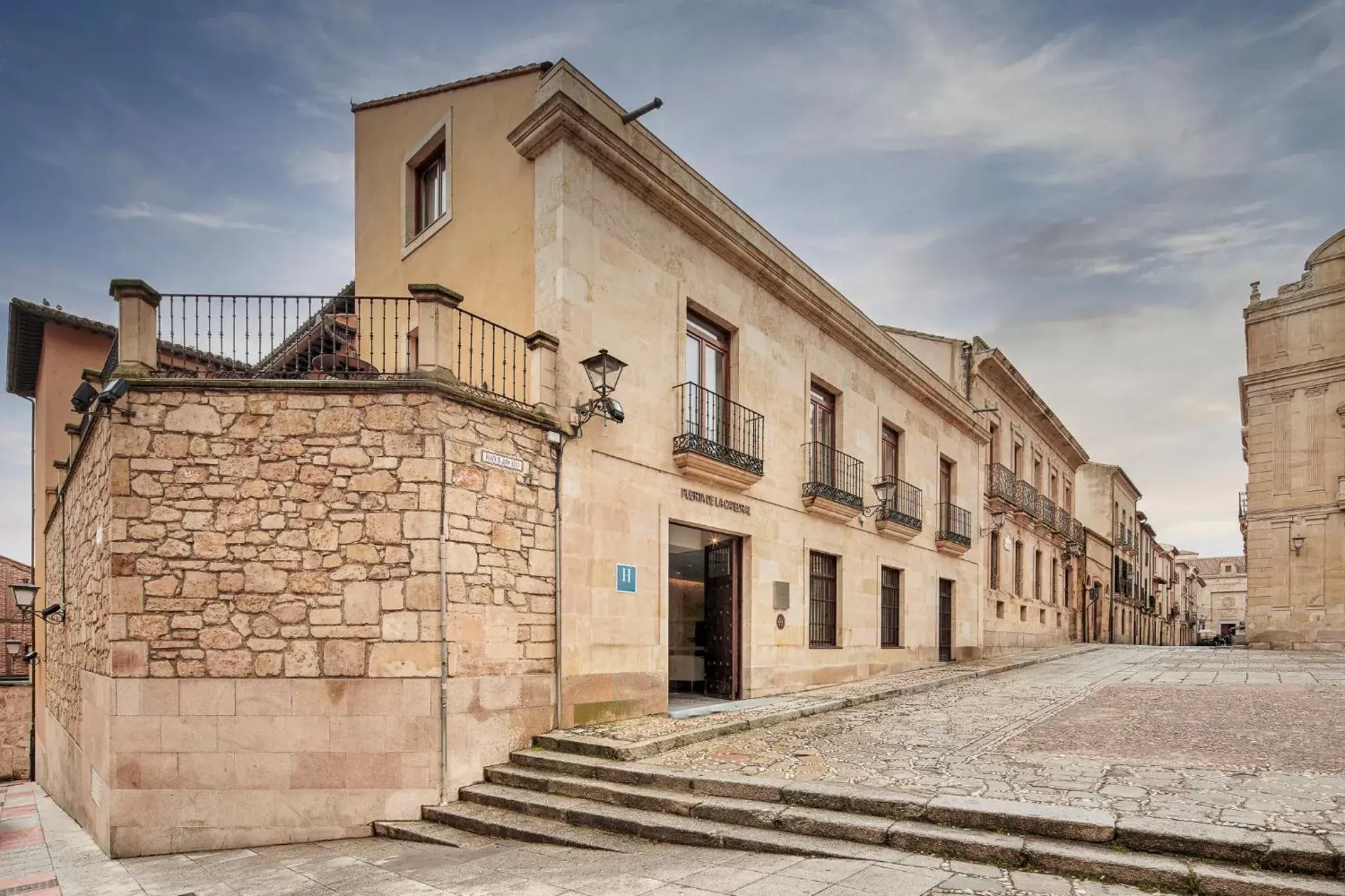 Property Building in Sercotel Puerta de la Catedral