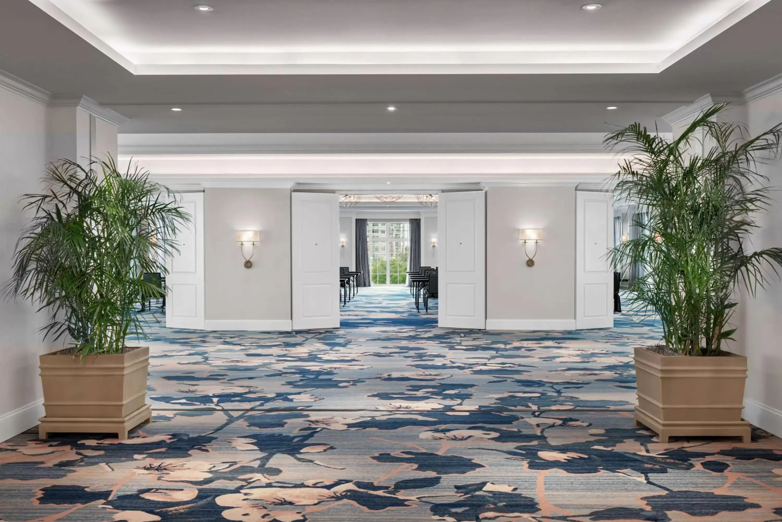 Meeting/conference room in Embassy Suites by Hilton Charleston Harbor Mt. Pleasant