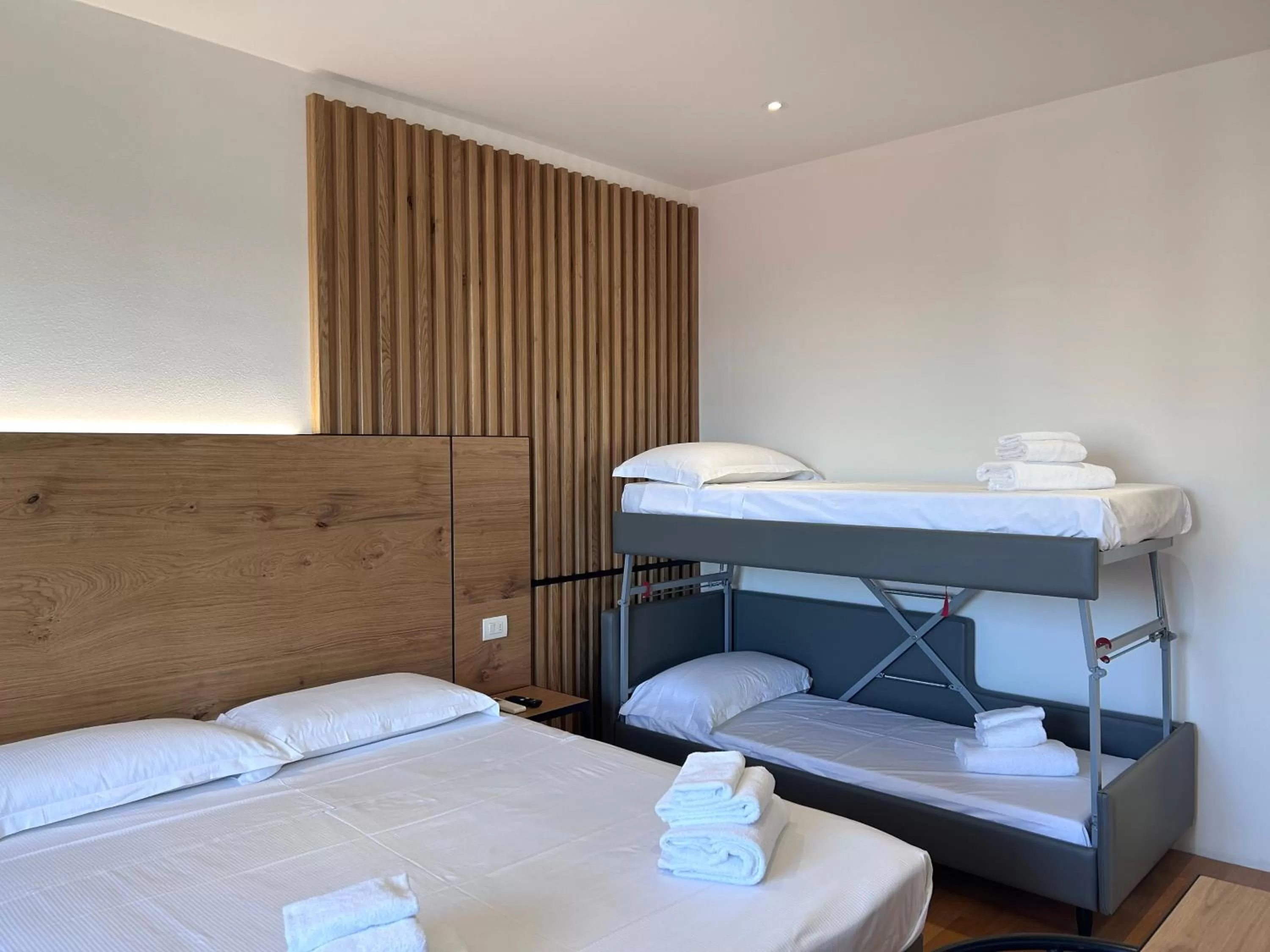 bunk bed, Bed in Hotel Arya by Mauro