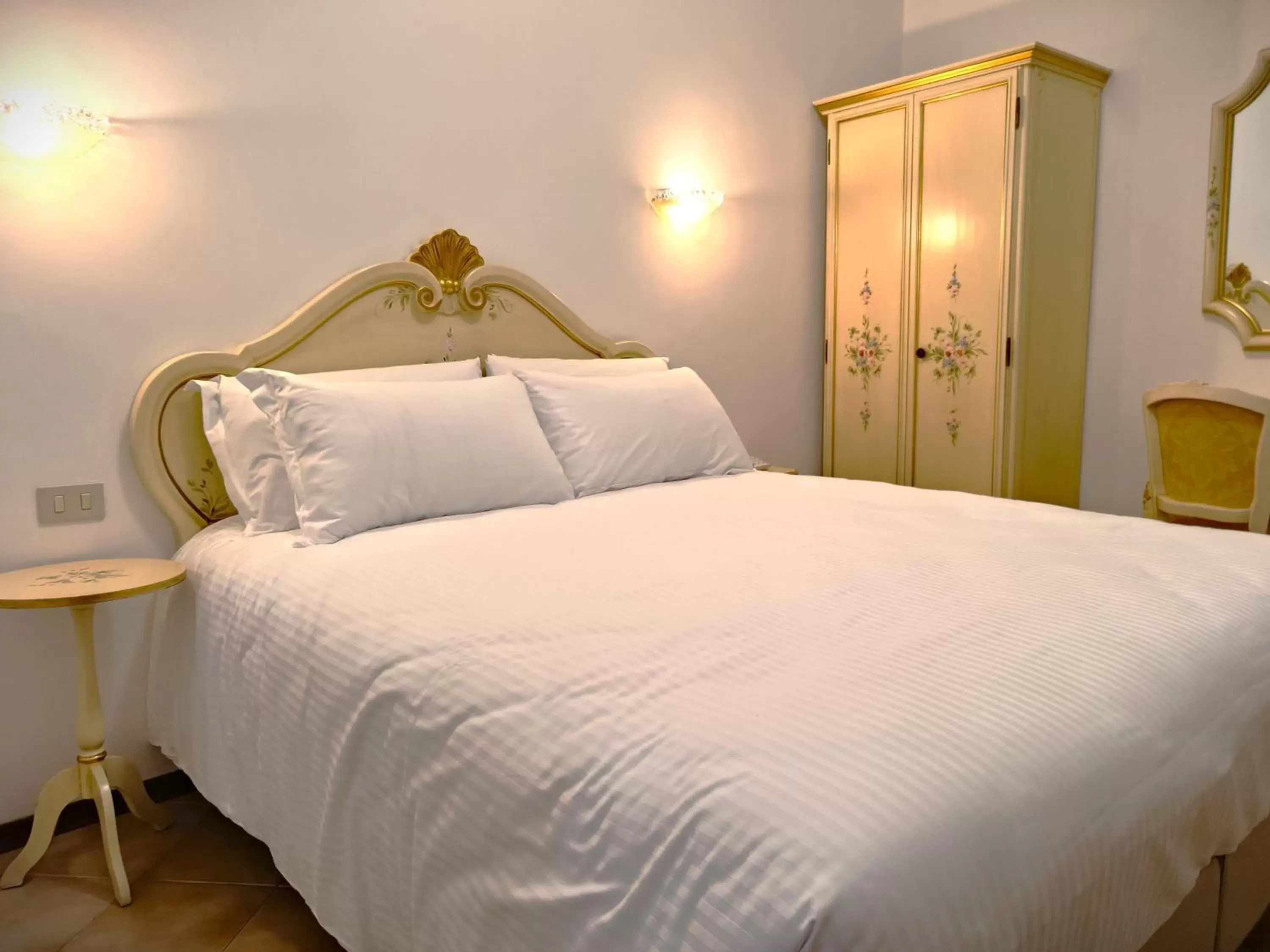 Bed in Hotel Guerrini