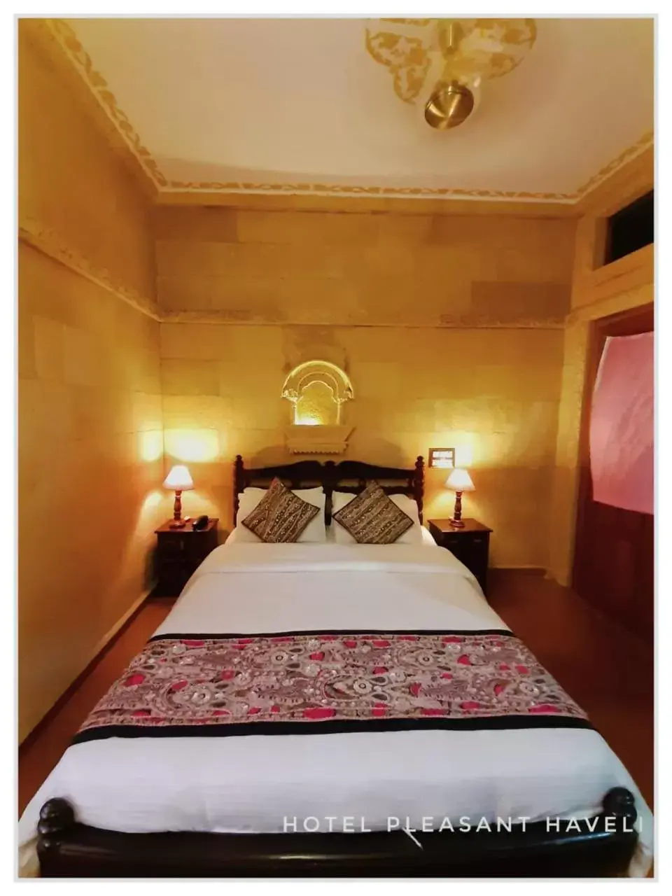 Bedroom, Bed in Hotel Pleasant Haveli - Only Adults