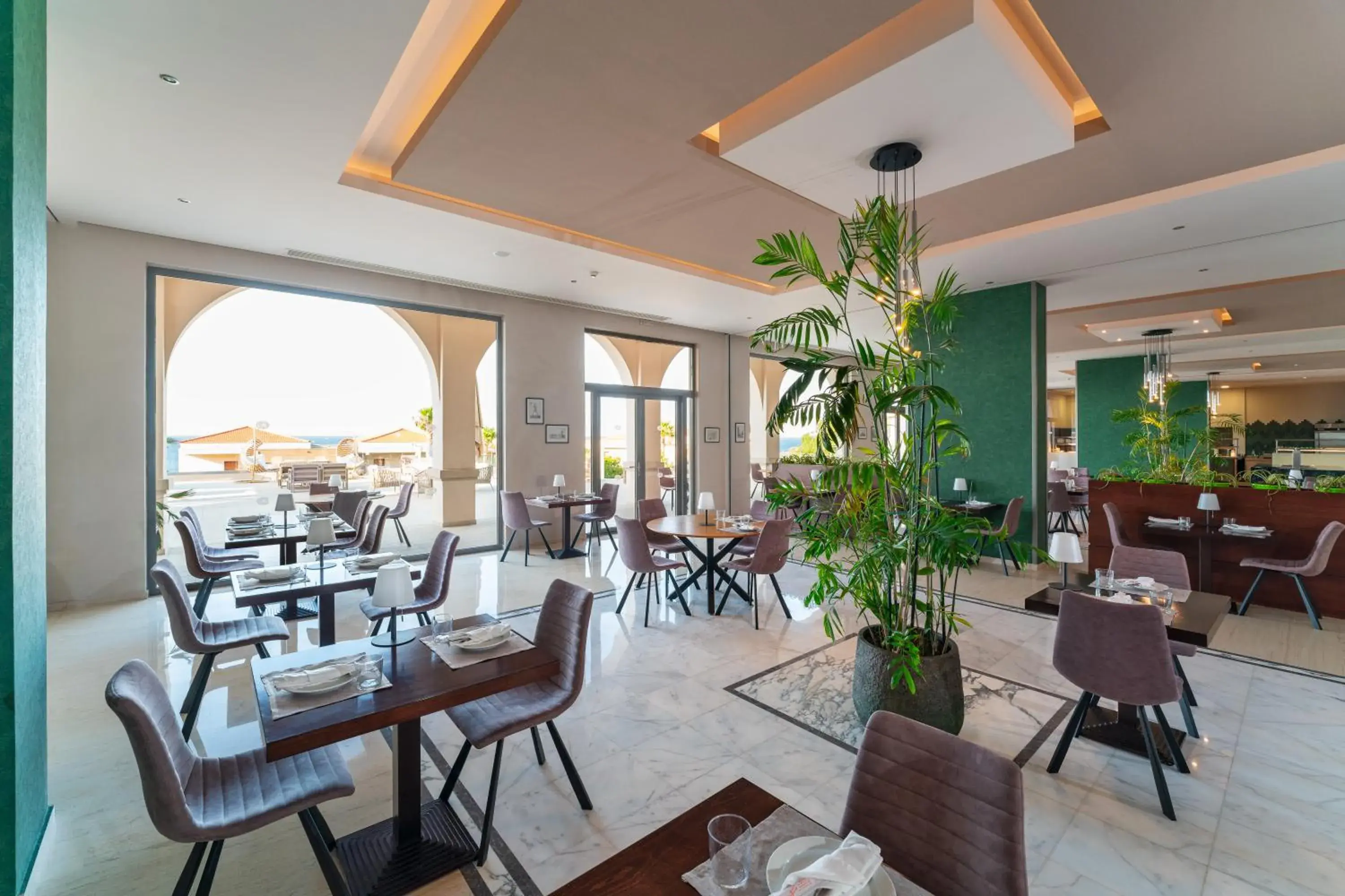 Restaurant/Places to Eat in KRESTEN ROYAL Euphoria Resort