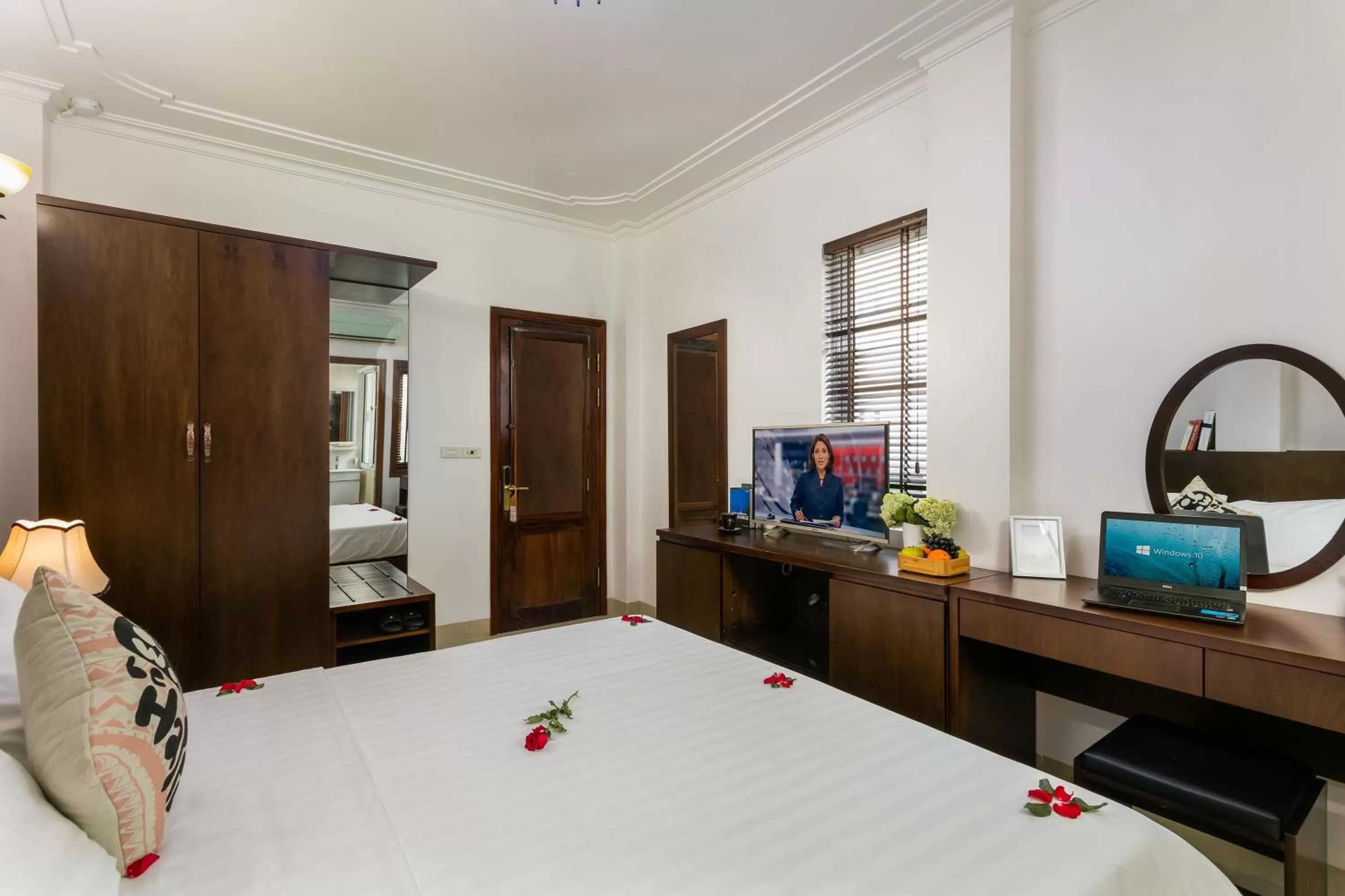 Photo of the whole room, Bed in Hanoi Stella Hotel