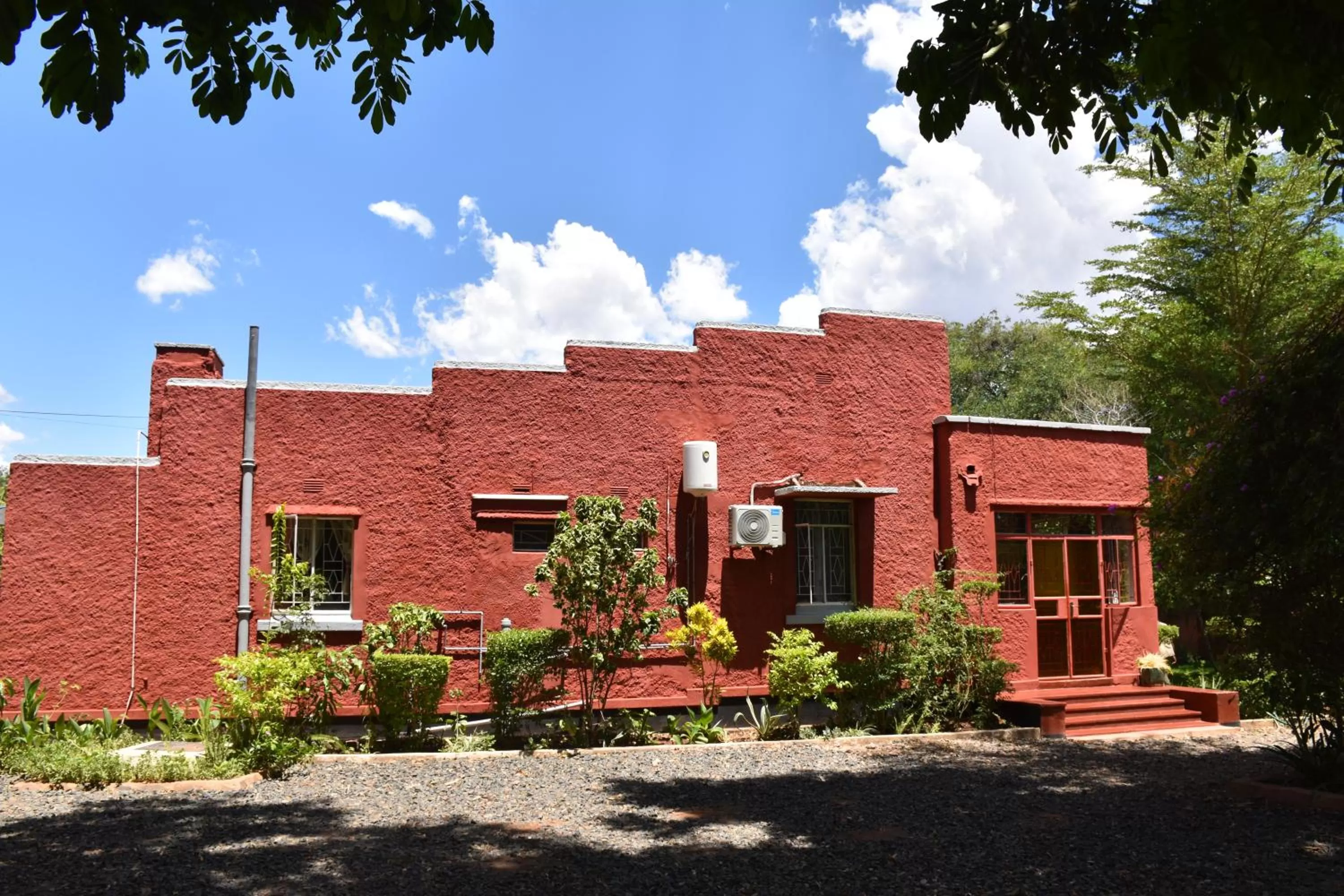 Property building in Tabonina Bis