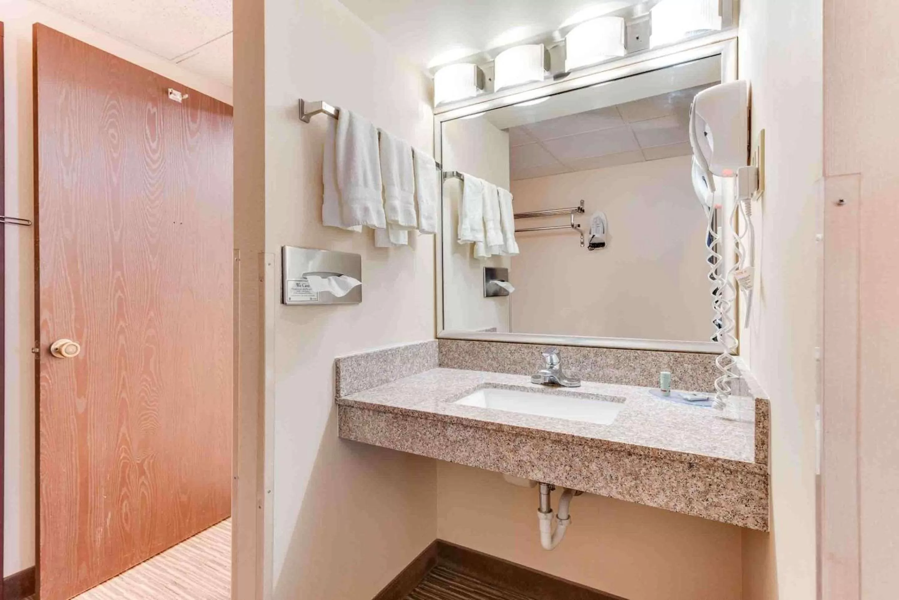 Bathroom in Best Western Movie Manor