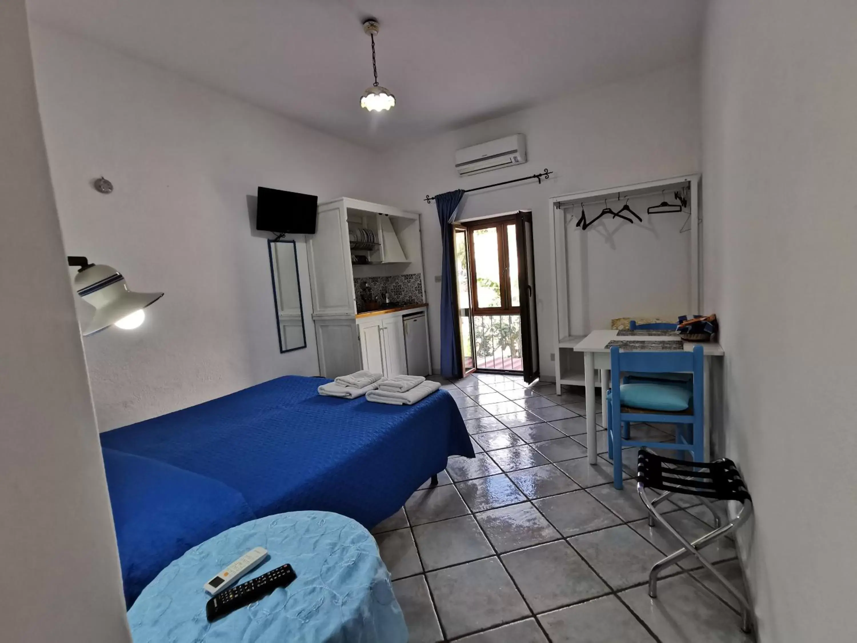 Photo of the whole room in Lo Nardo Accommodation