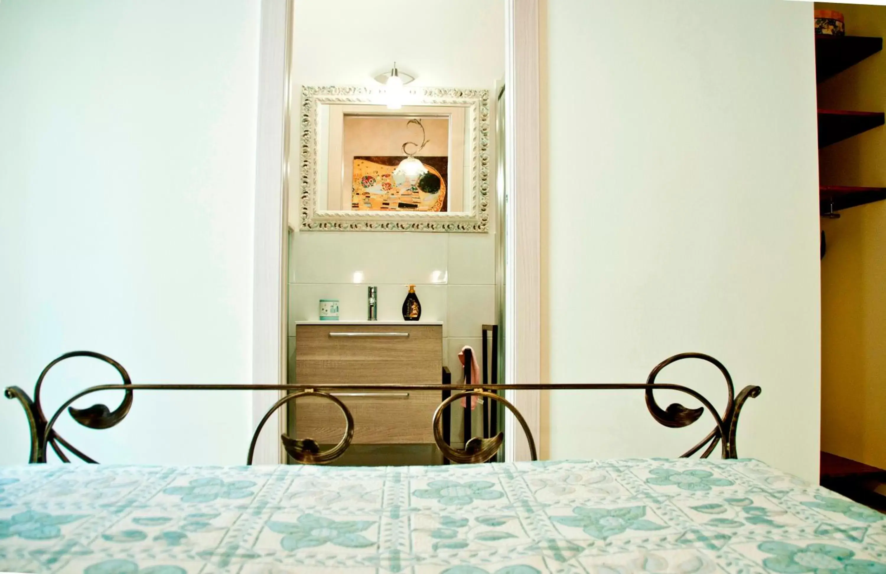 Bathroom, Bed in B&B Il Giardinetto Alghero