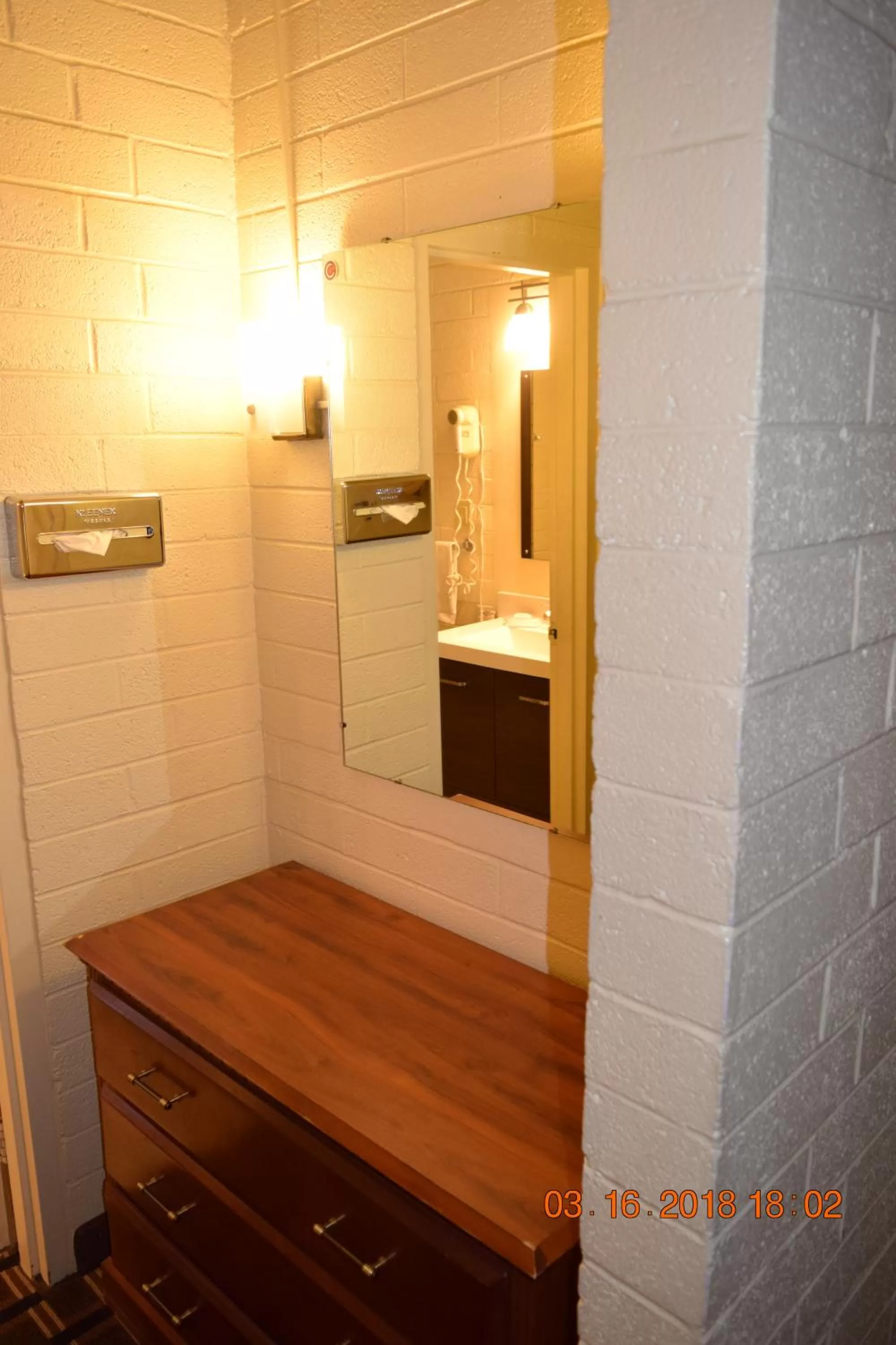 Bathroom in Stanlunds Inn and Suites