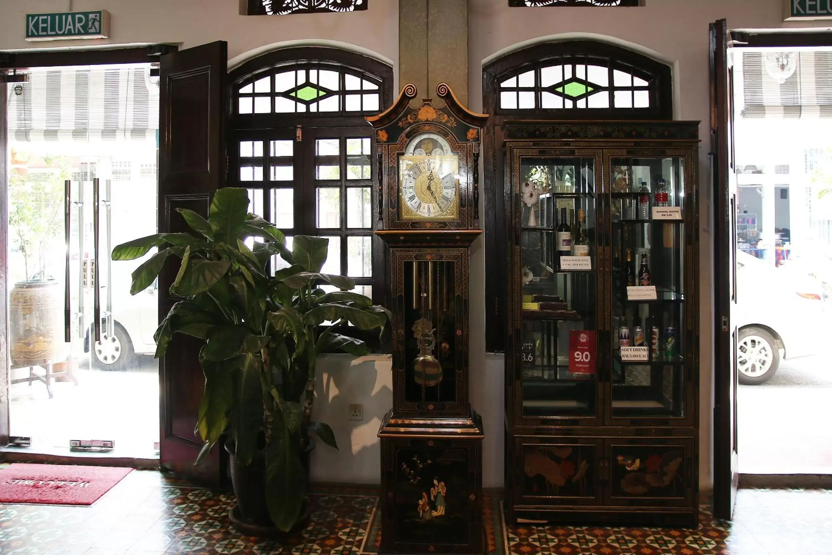 Facade/entrance in Museum Hotel