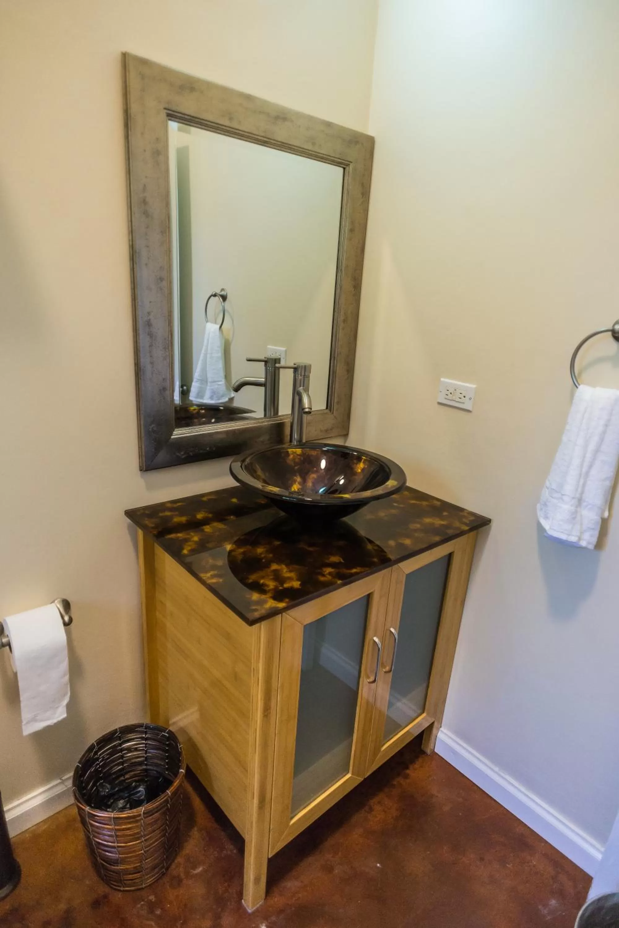 Bathroom in Blue Paloma Bed & Breakfast