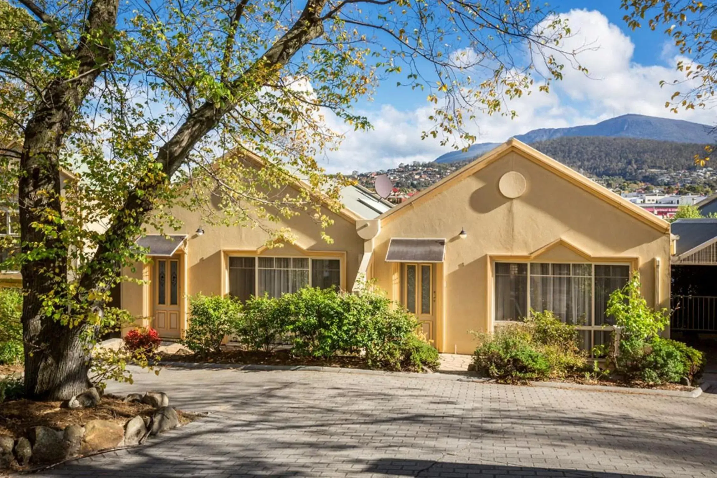 Property building in Quest Trinity House Property building in Quest Trinity House