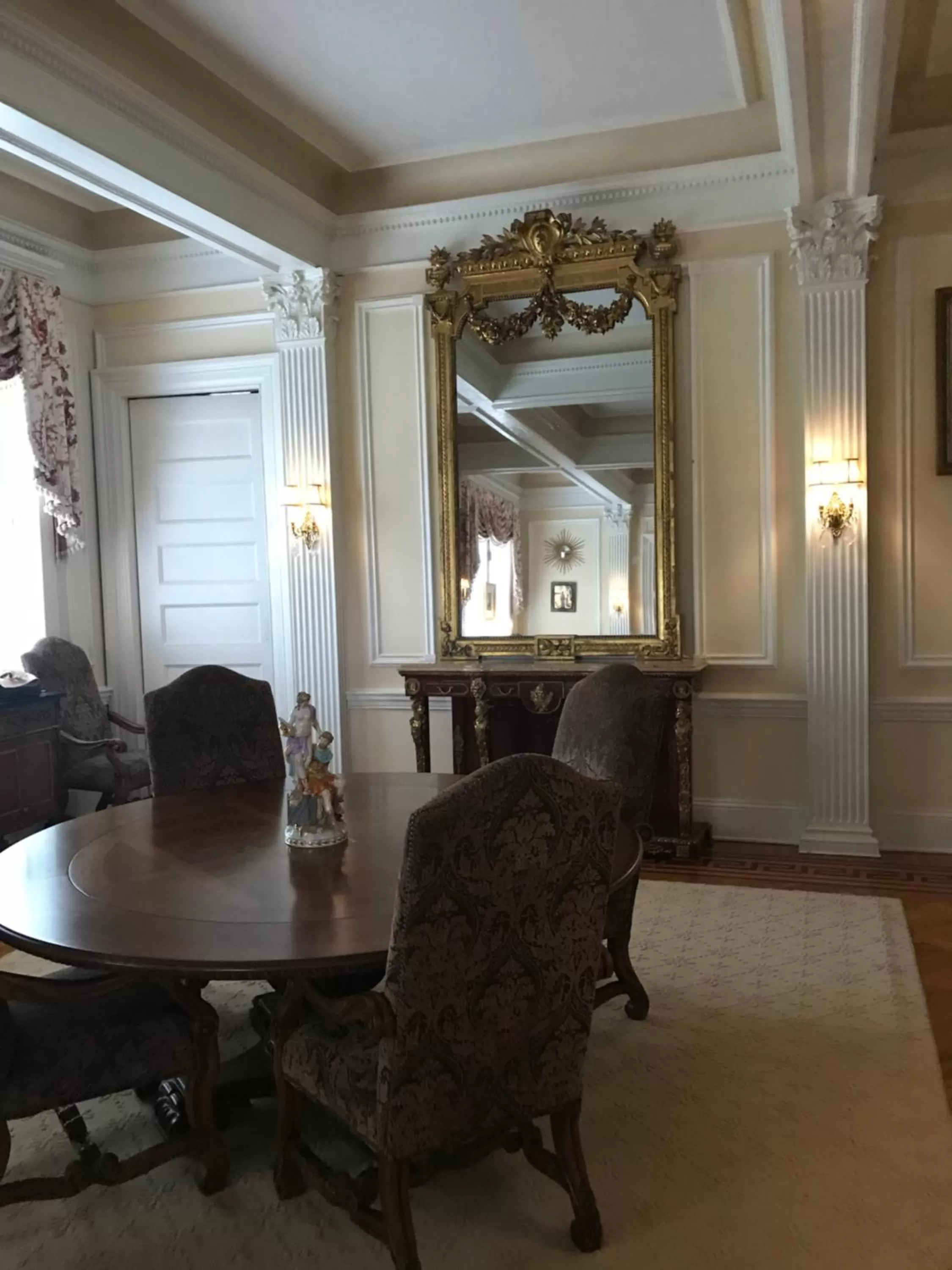 Property building in Burke Mansion