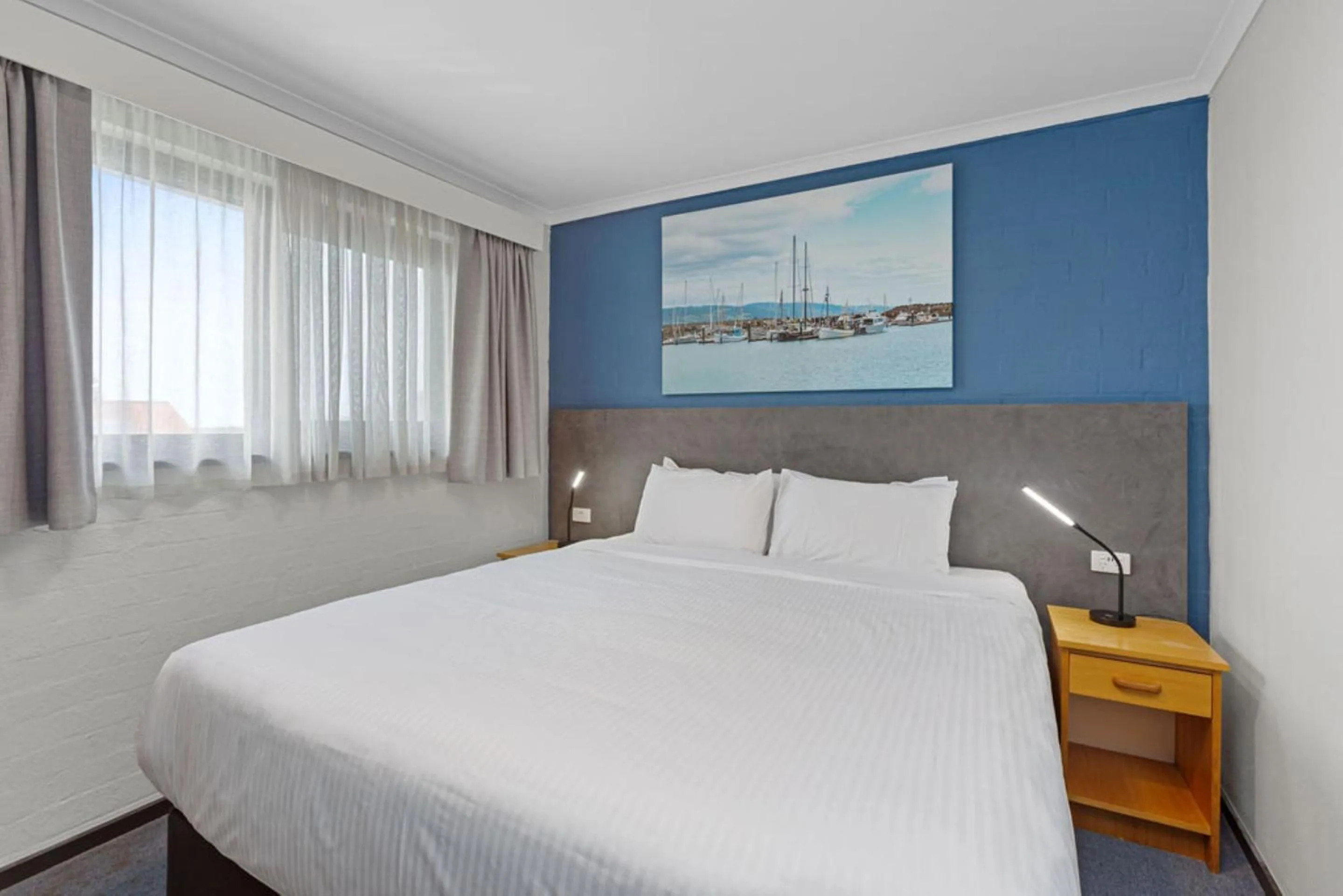 Bedroom, Bed in Best Western Apollo Bay Motel