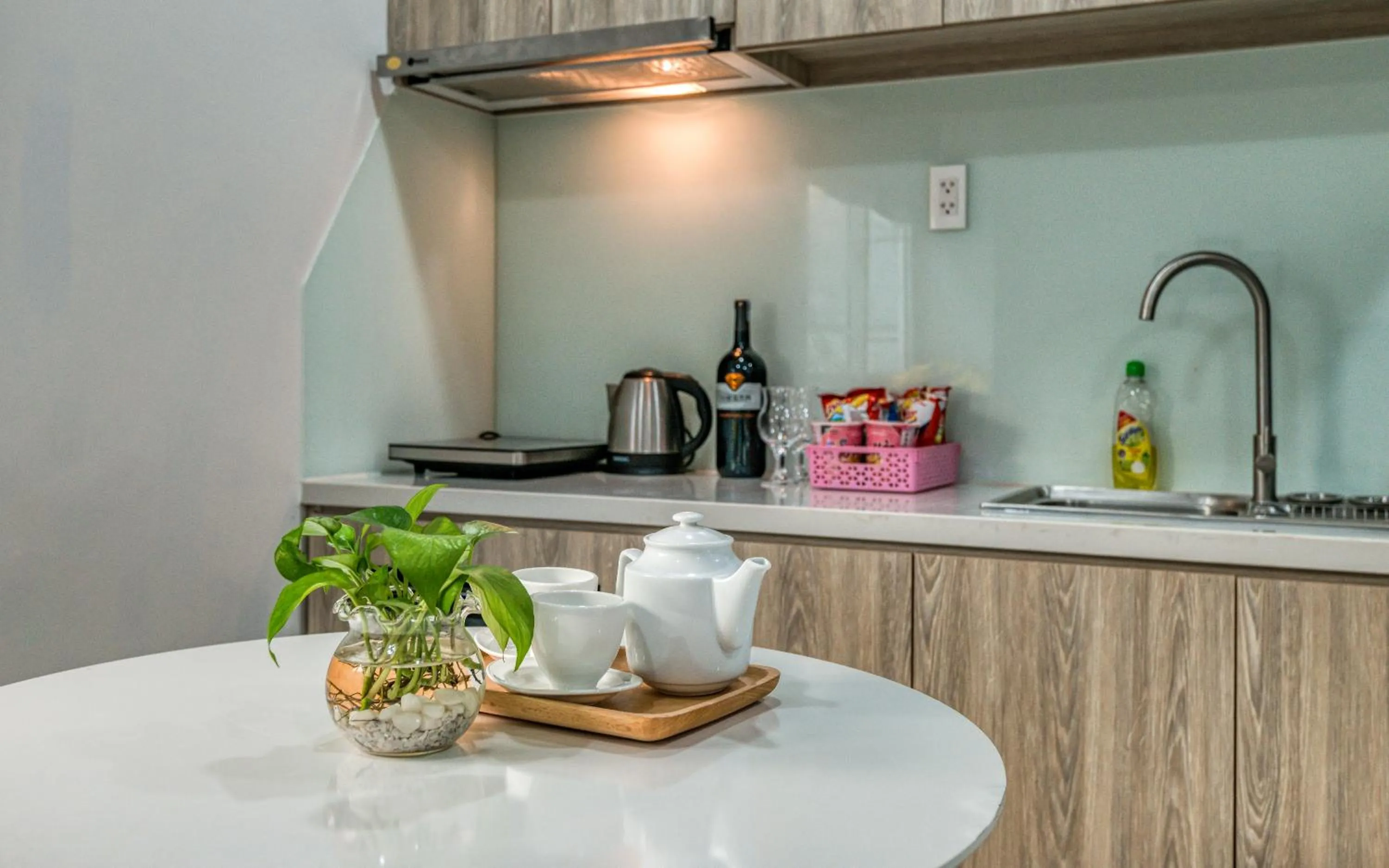 Kitchen or kitchenette in Cherry Hotel and Apartment