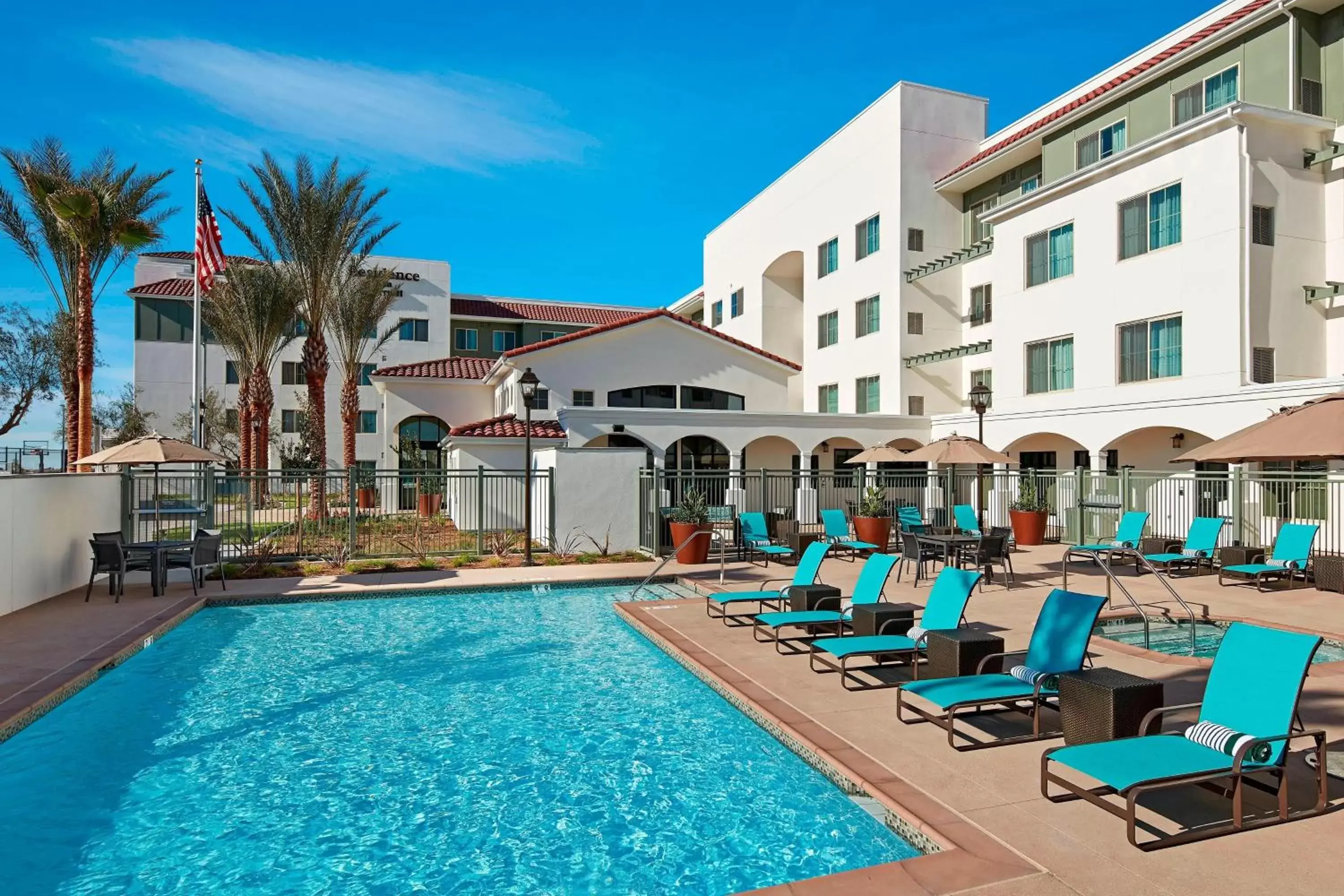 Swimming pool, Property Building in Residence Inn by Marriott San Diego Chula Vista