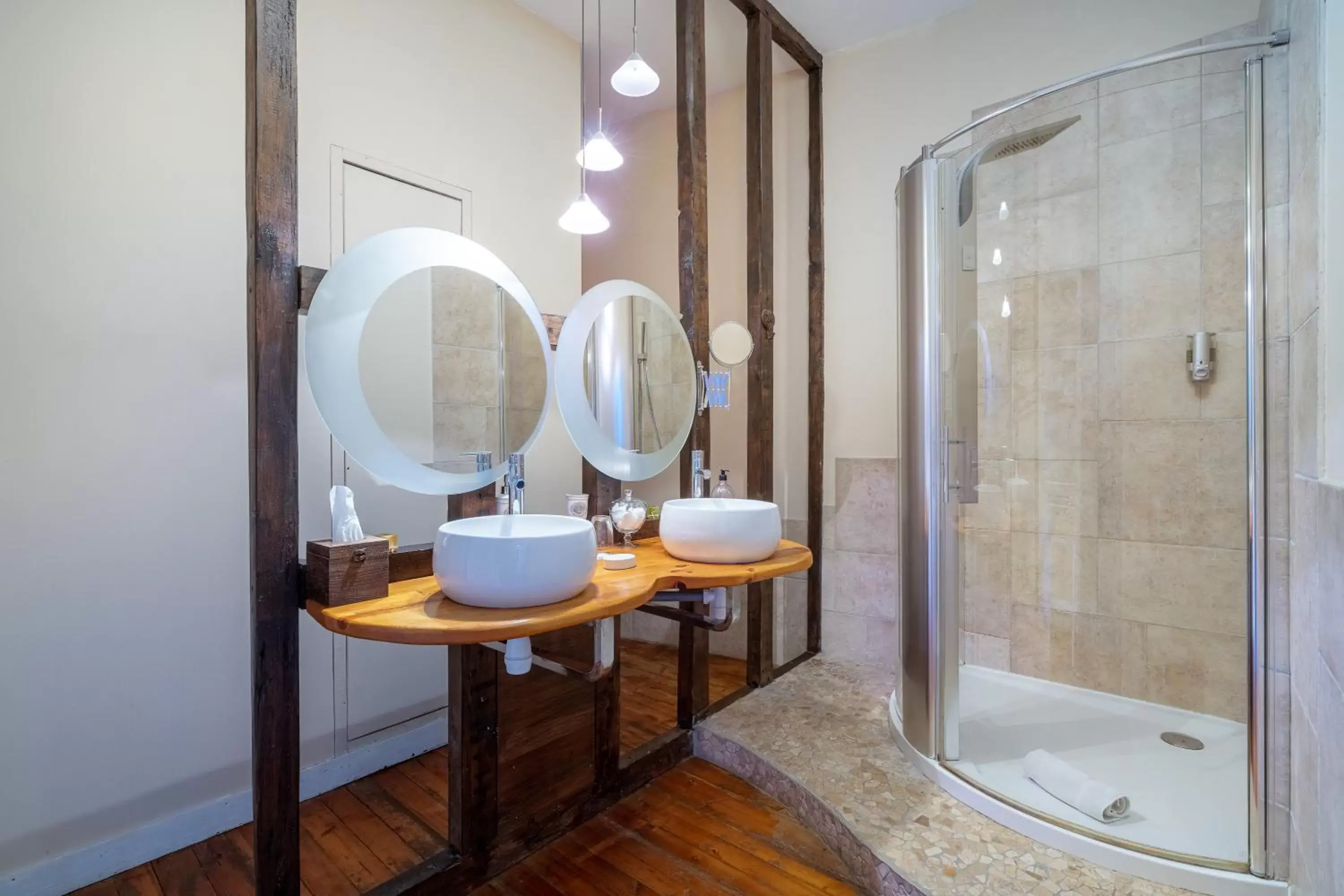 Bathroom in H de Surgères