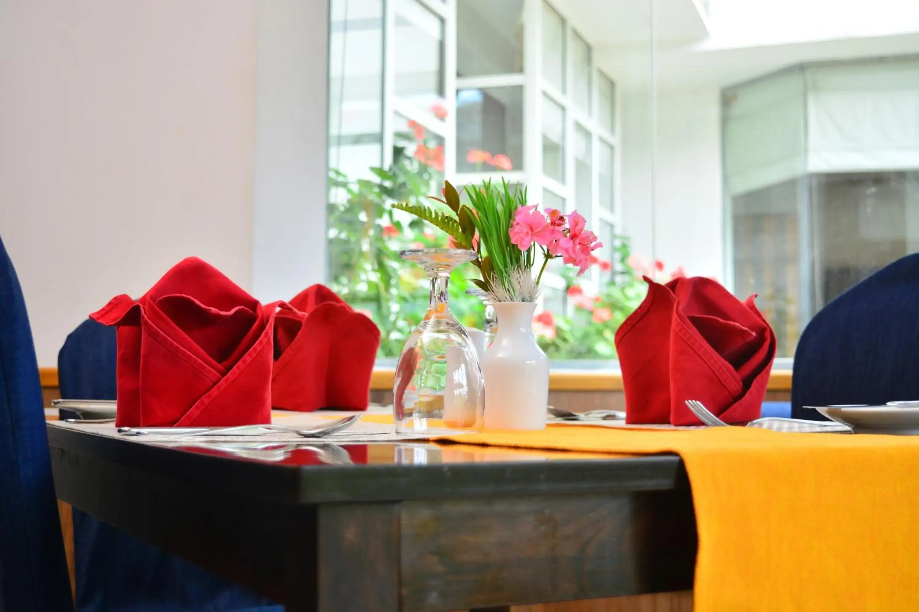 Restaurant/places to eat in Unique Cottages Restaurant/places to eat in Unique Cottages