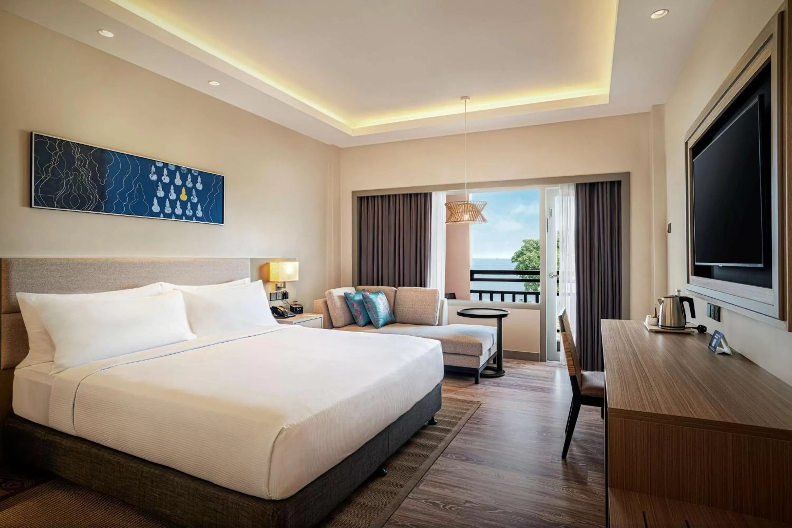 Bed in DoubleTree by Hilton Damai Laut