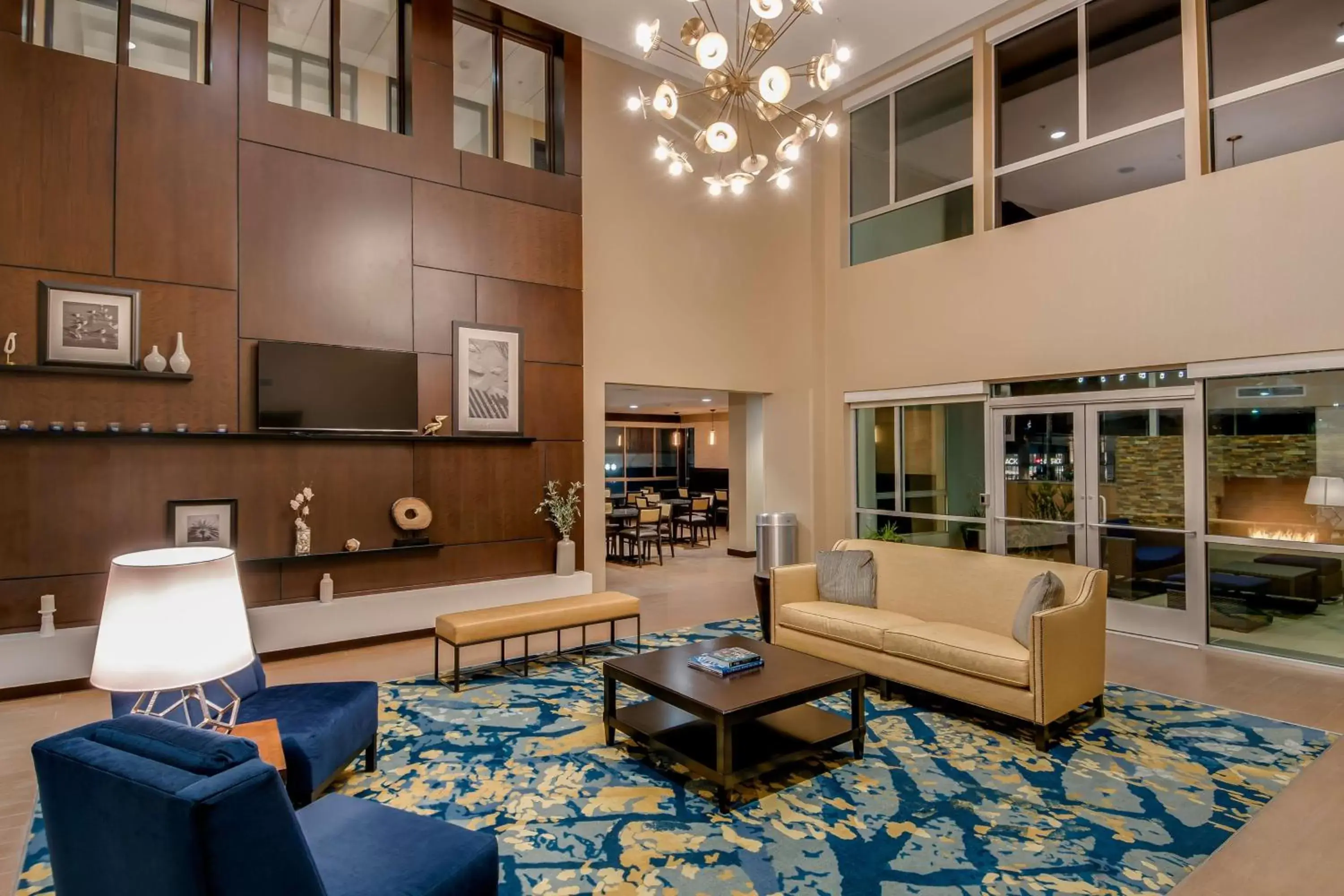 Lobby or reception in Hampton Inn & Suites Los Angeles - Glendale