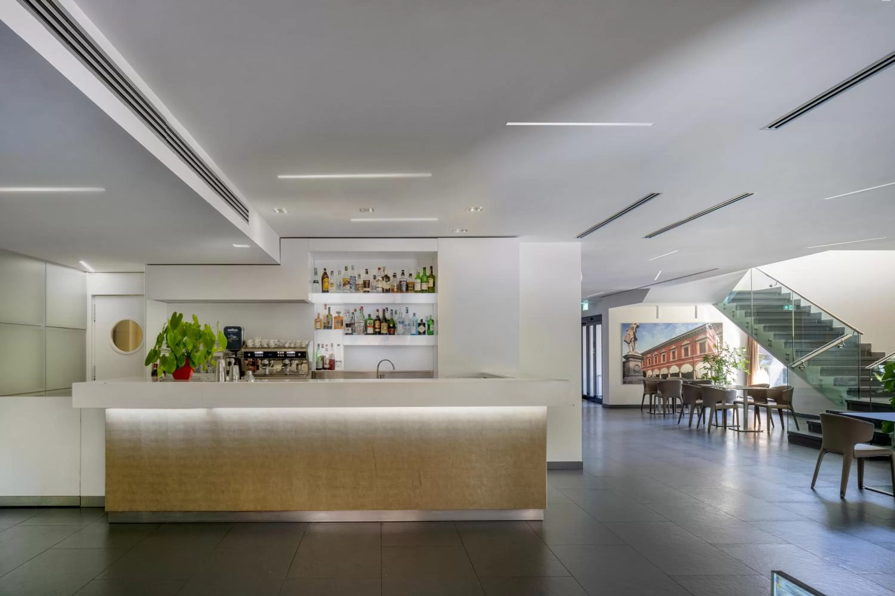 Lounge or bar in UNA Hotels Bologna Fiera