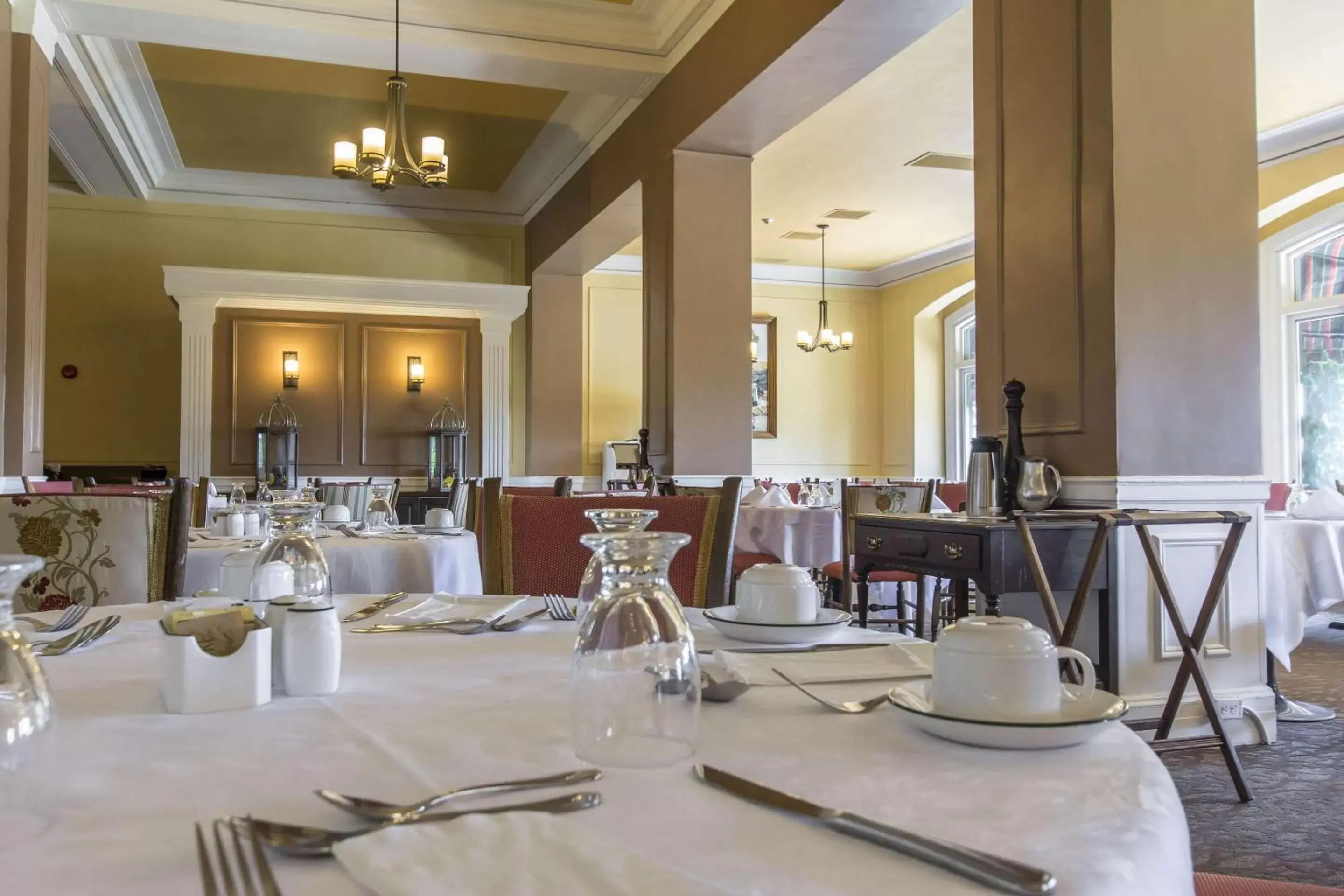 Restaurant/places to eat in Digby Pines Golf Resort and Spa Restaurant/places to eat in Digby Pines Golf Resort and Spa