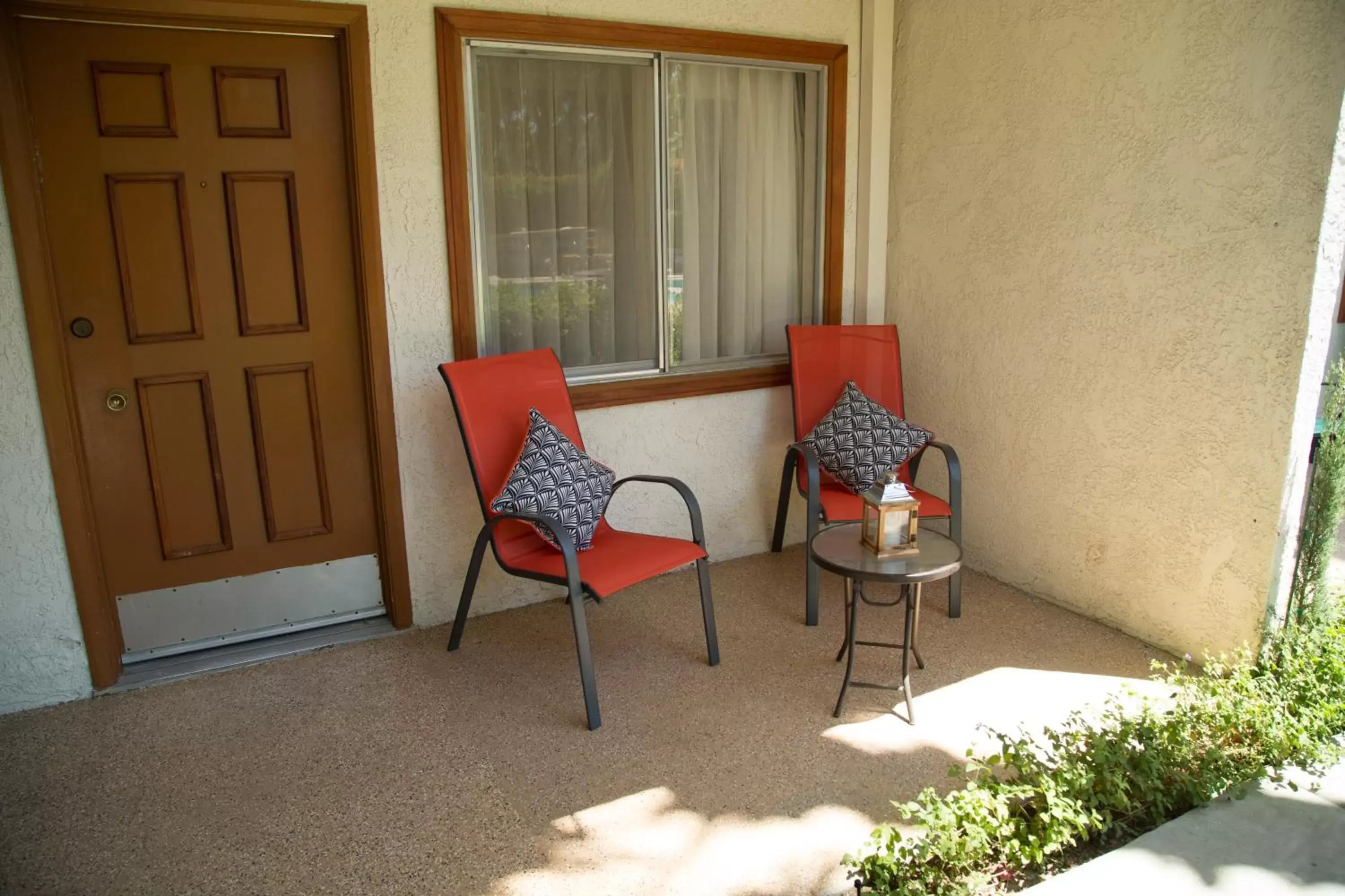 Balcony/Terrace, Seating Area in The Inn at Deep Canyon