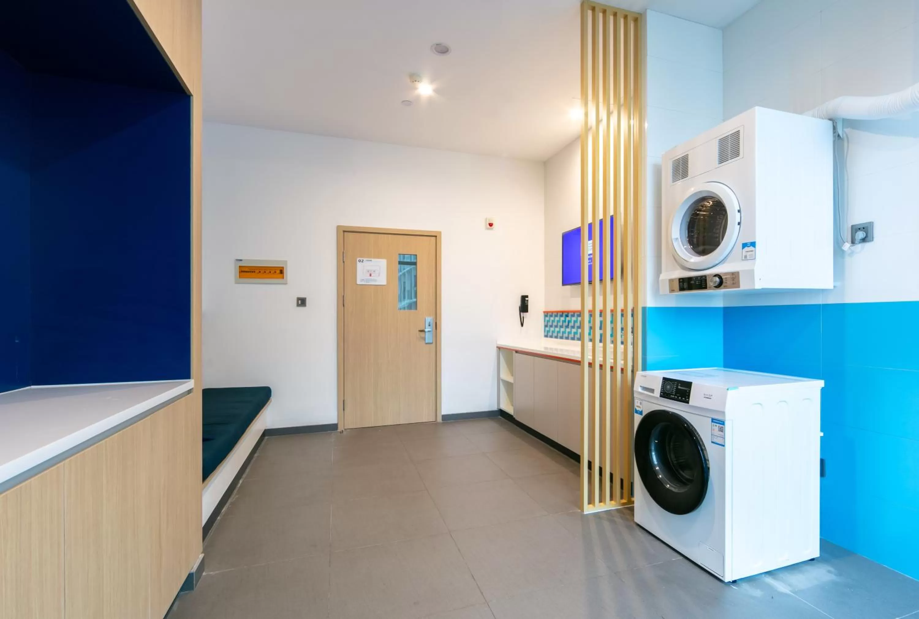 washing machine in Holiday Inn Express Shanghai Pudong Airport by IHG