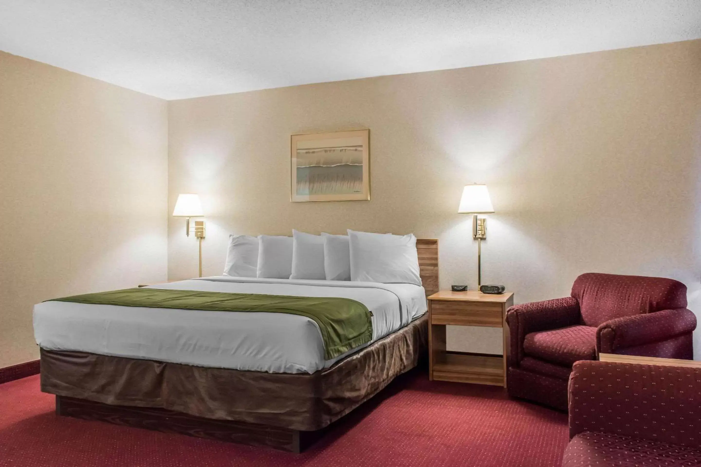 Photo of the whole room, Bed in Quality Inn Arena