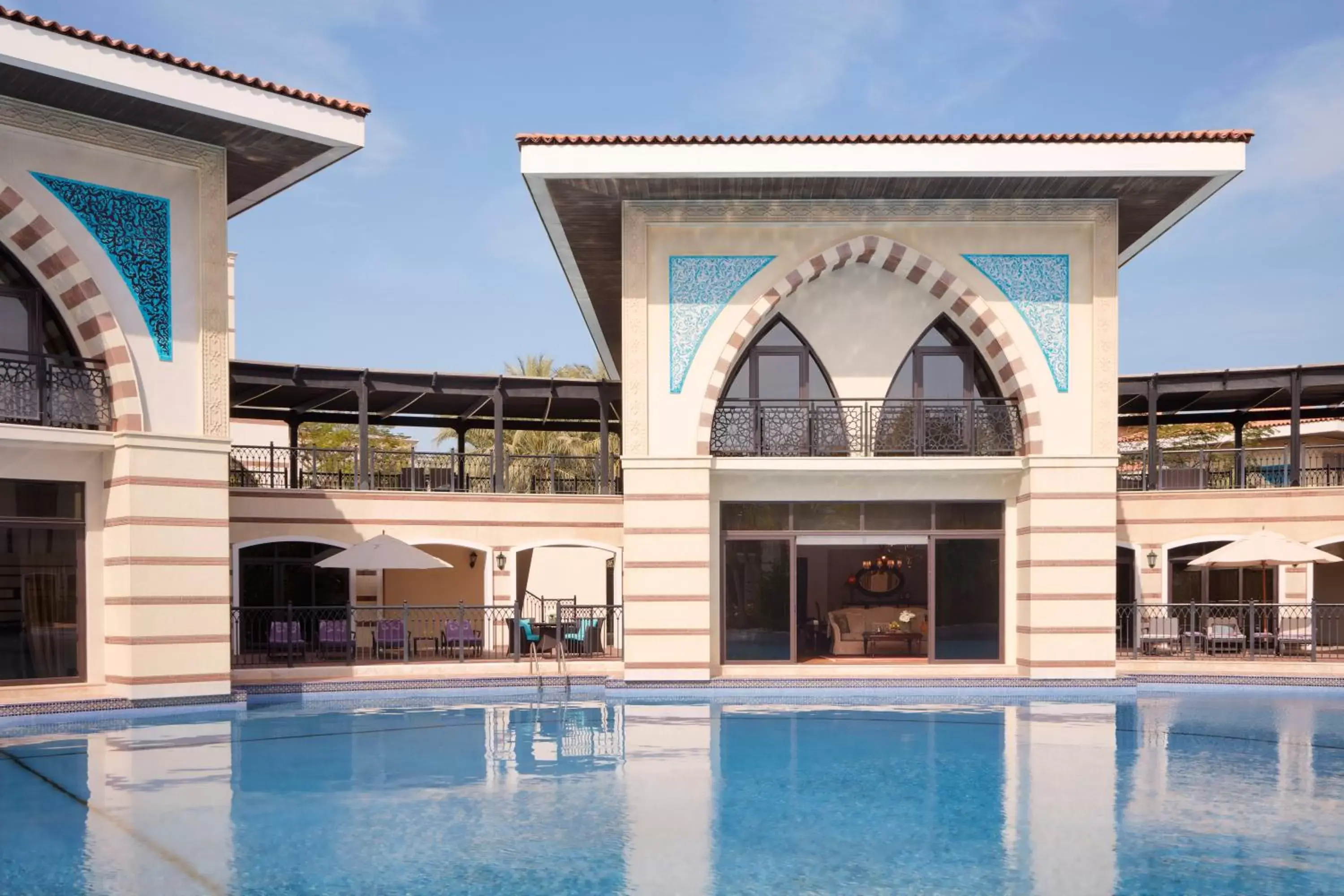 Balcony/Terrace, Swimming Pool in Jumeirah Zabeel Saray