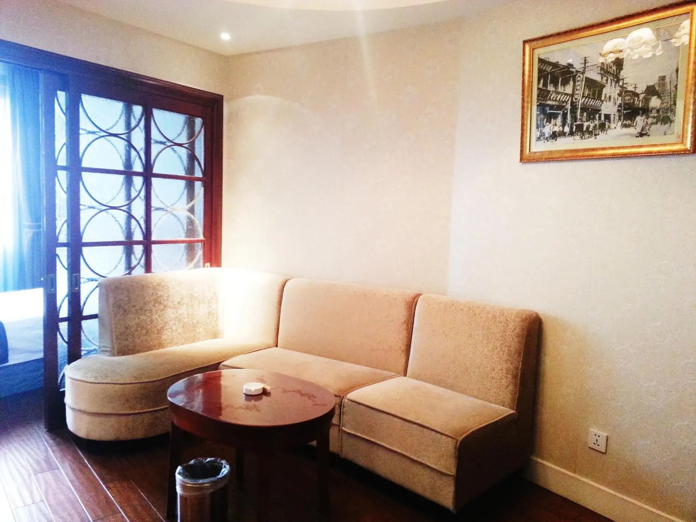 Living room, Seating Area in Seventh Heaven Hotel